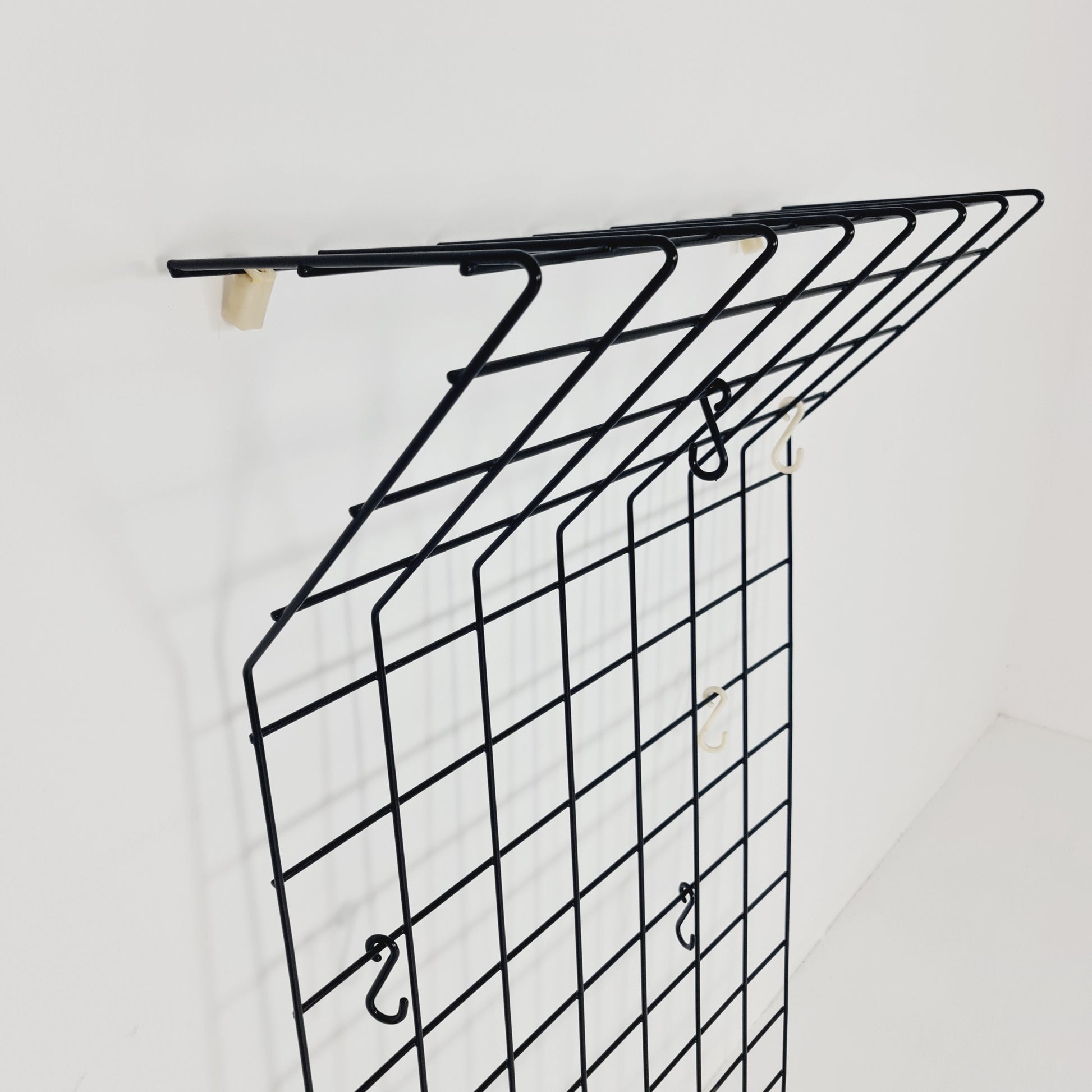 Cloth hanger Wardrobe by Nisse Strinning string design 60s, black