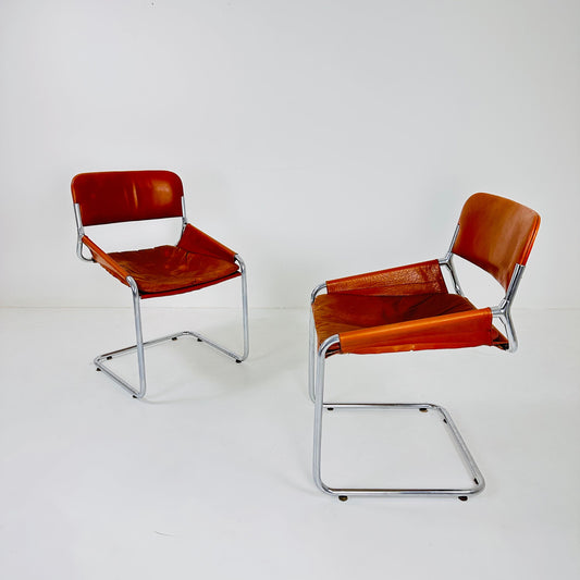 Set of 2 cognac leather & chrome tubular sling chair, Italy around 1970