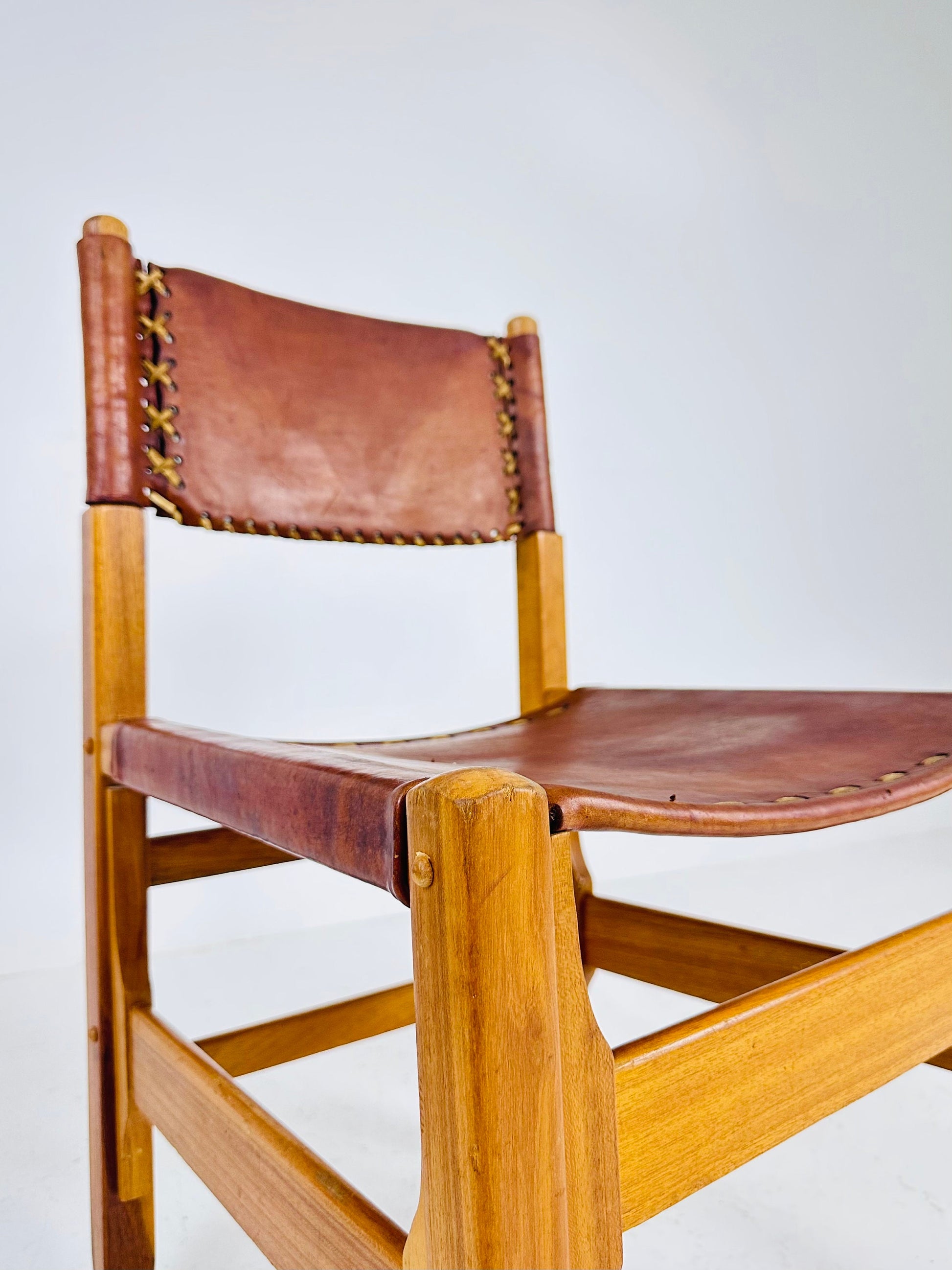 Vintage cognac leather hunting lodge chairs designed by Biermann Werner for Arte Sano 1960