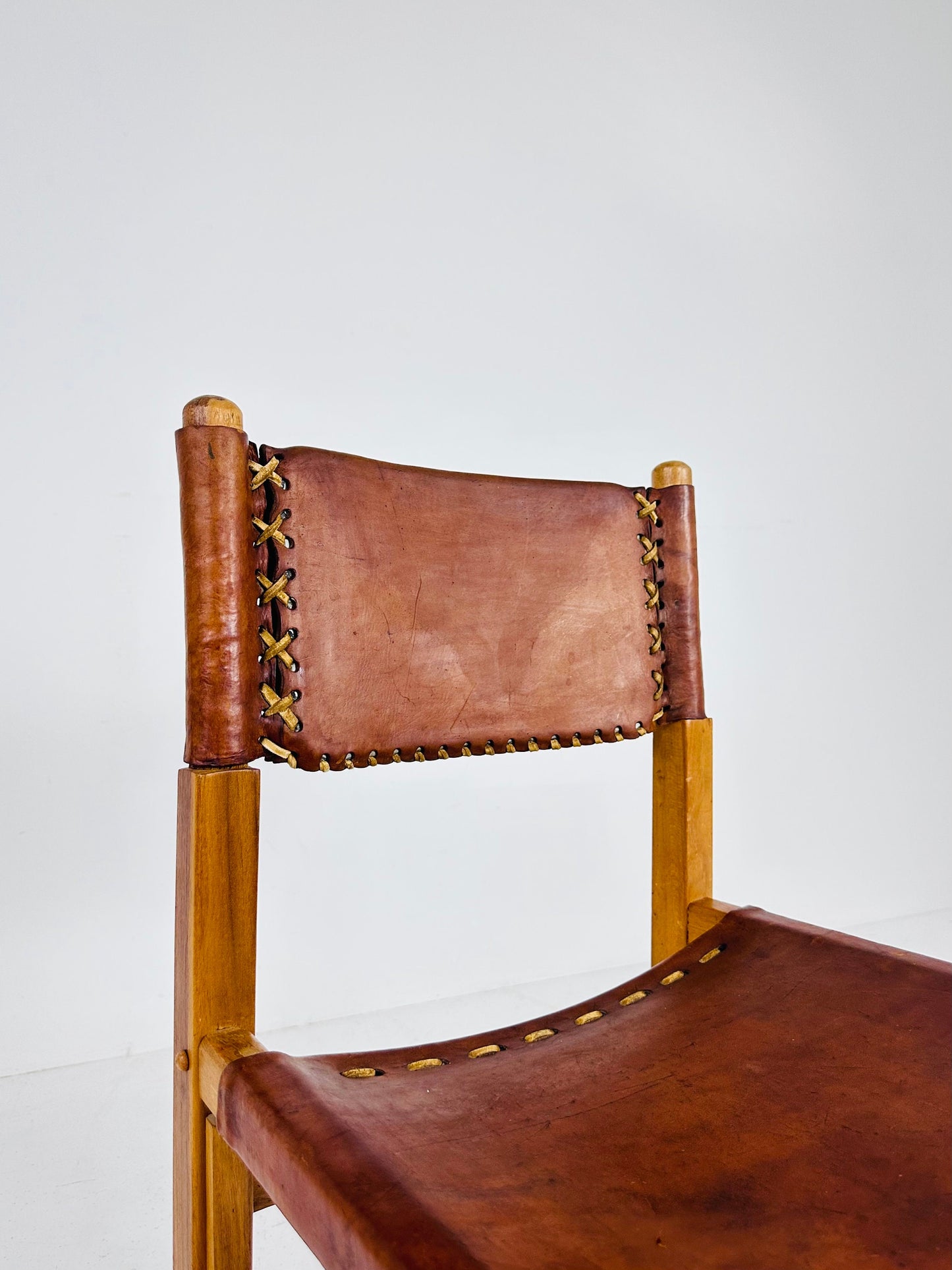Vintage cognac leather hunting lodge chairs designed by Biermann Werner for Arte Sano 1960