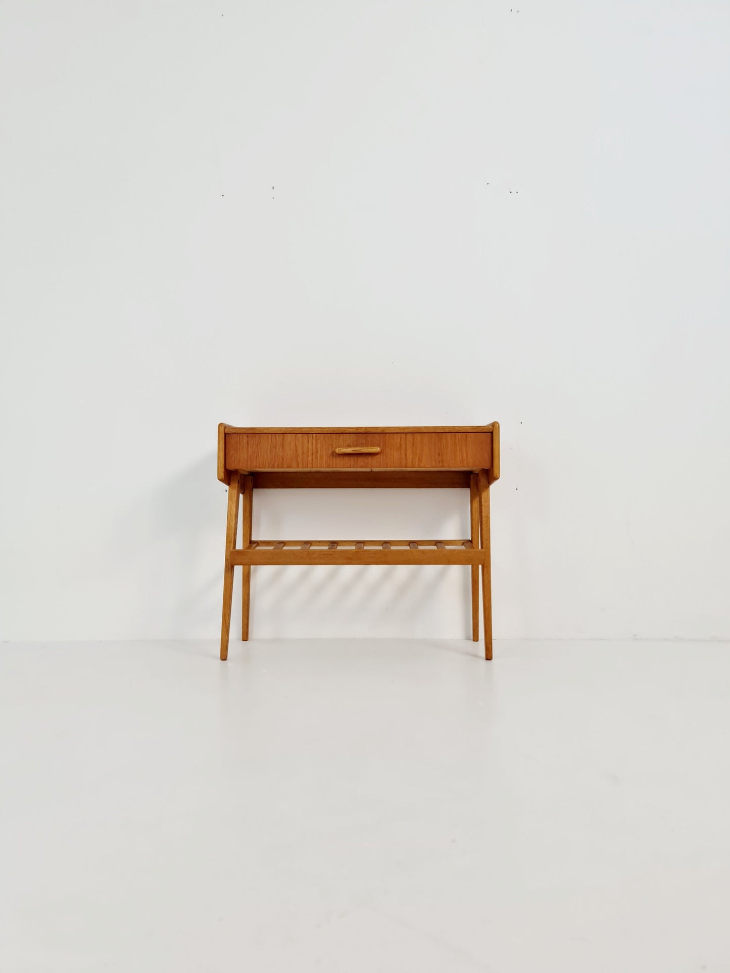 Midcentury Danish teak & oak vintage Side table/ Bedside table/ Night stand, 1960s