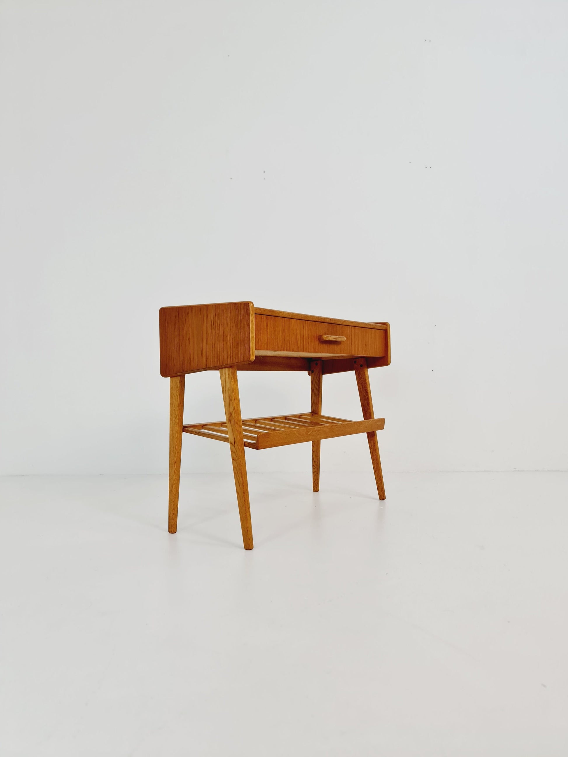 Midcentury Danish teak & oak vintage Side table/ Bedside table/ Night stand, 1960s