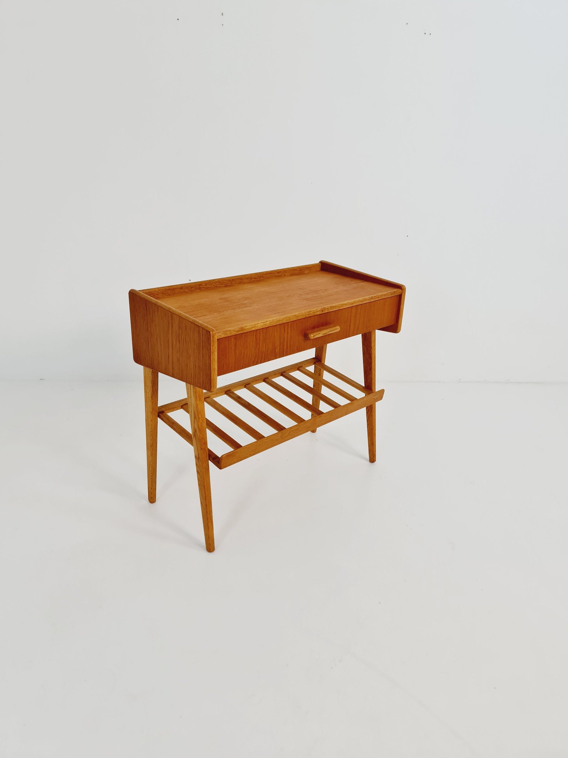 Midcentury Danish teak & oak vintage Side table/ Bedside table/ Night stand, 1960s