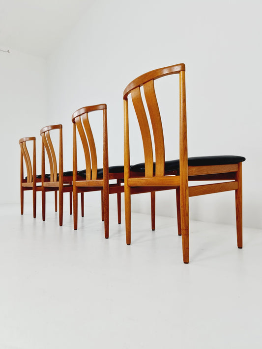 Mid Century Danish solid teak dining Chairs by henning sørensen, Set of 4, 1960s