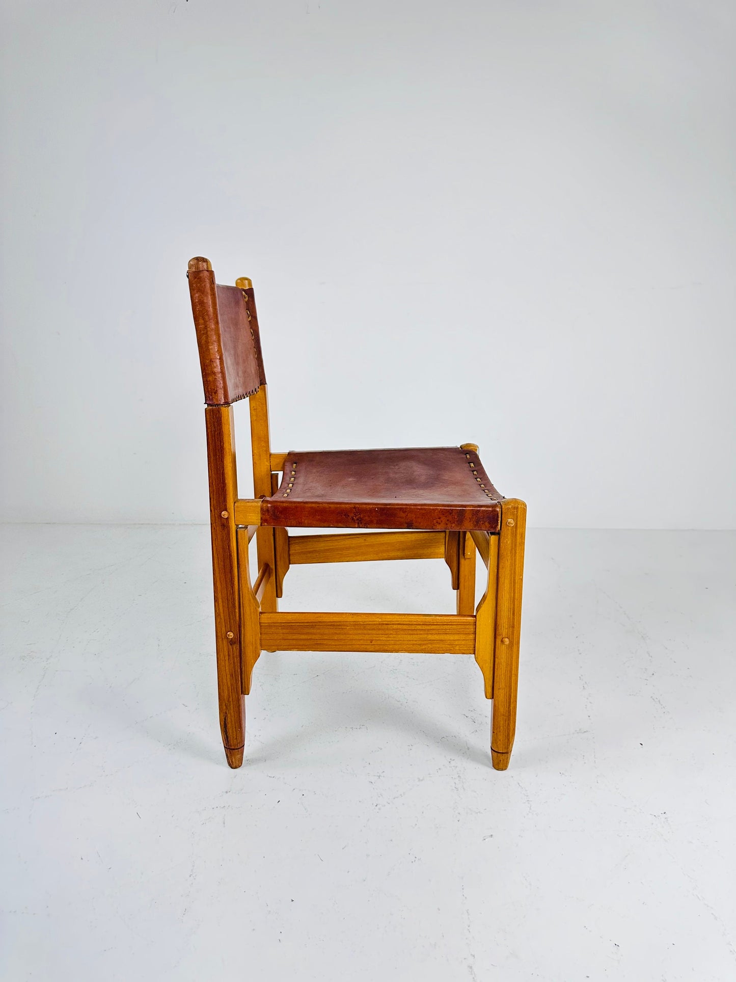 Vintage cognac leather hunting lodge chairs designed by Biermann Werner for Arte Sano 1960