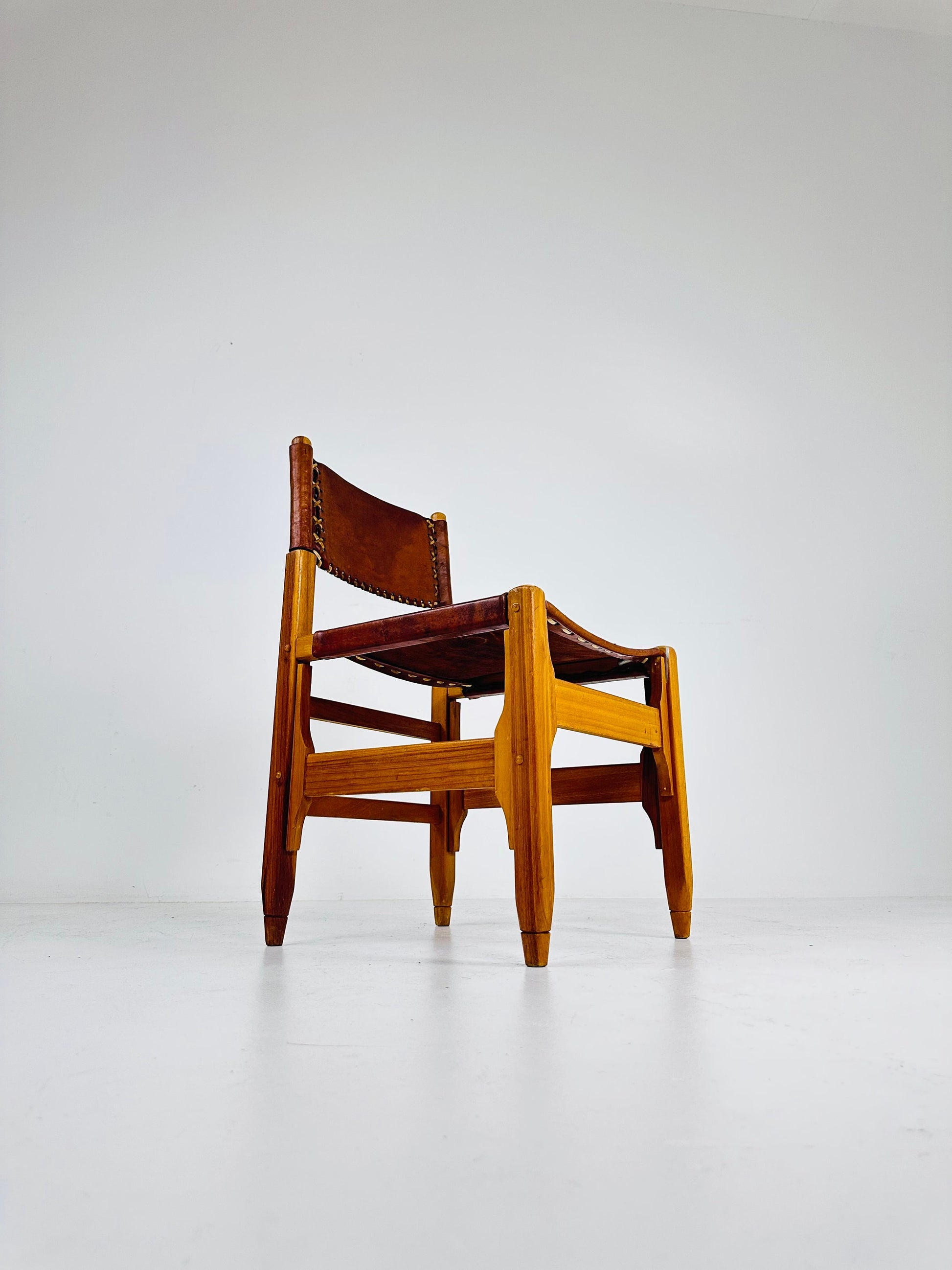 Vintage cognac leather hunting lodge chairs designed by Biermann Werner for Arte Sano 1960