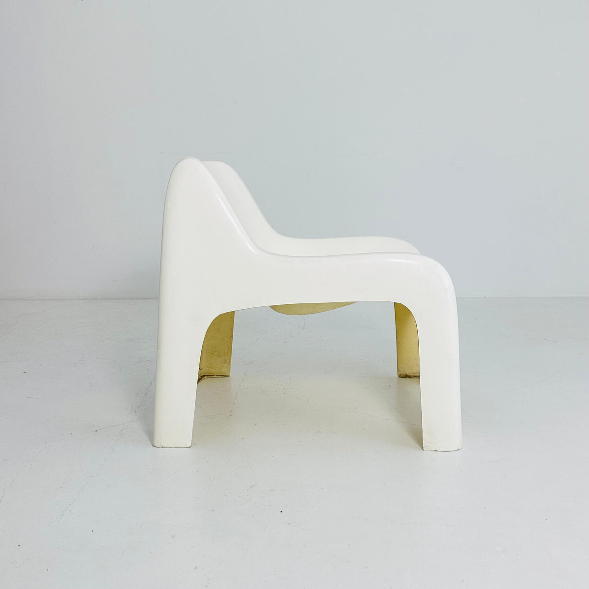 Space Age vintage lounge chair model Anatomical white color by Ahti Kotikoski 1968s for Asko Finland.