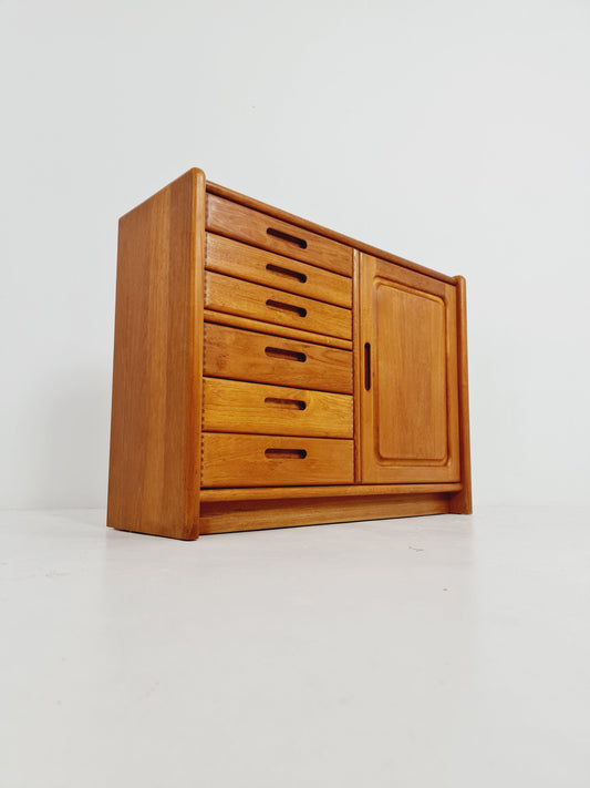 Midcentury Danish chest of drawers / drawer dresser /6 drawer solid teak tallboy by Dyrlund, 1960s