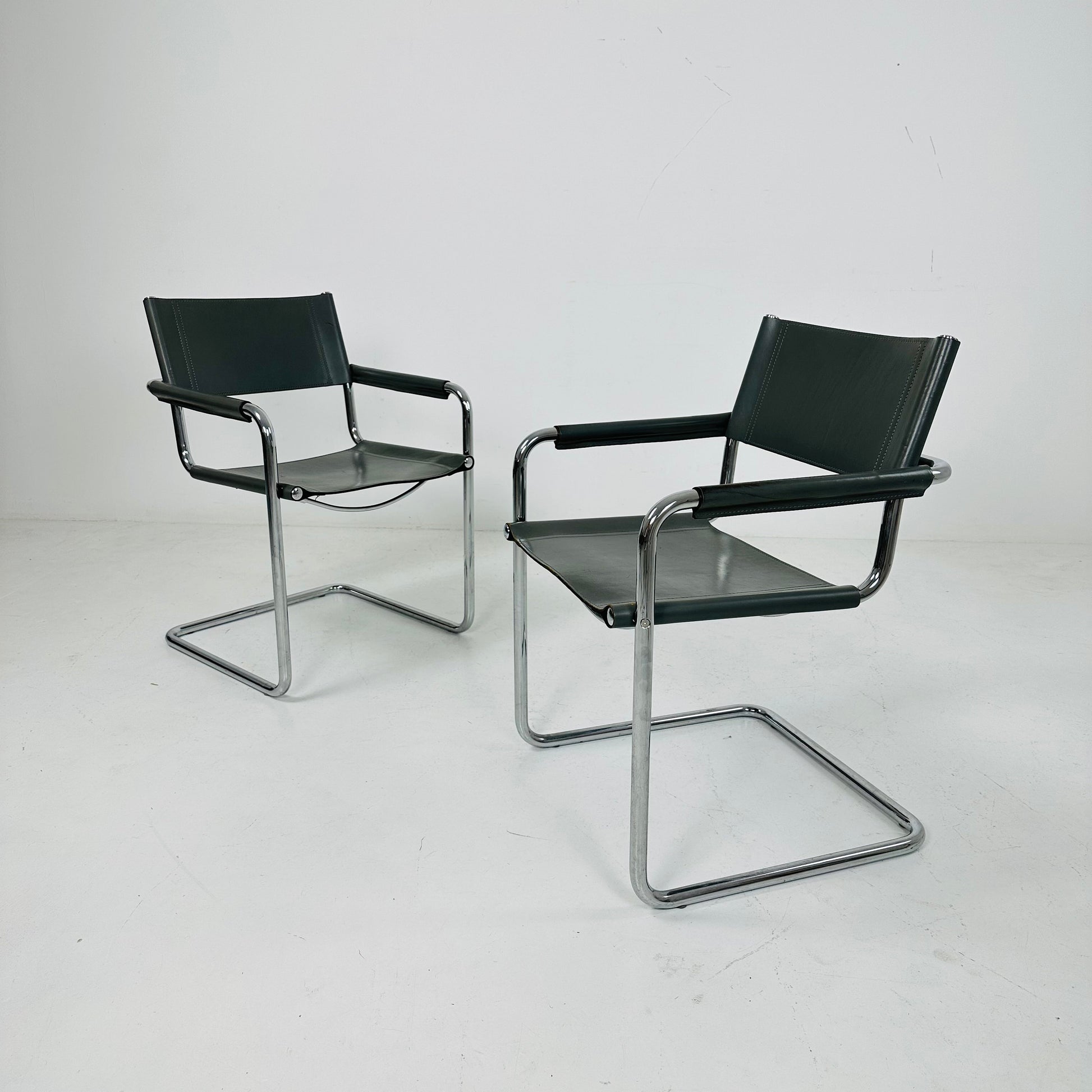 Set of 2 vintage Matteo Grassi Mg5 leather cantilevered chairs by Mart Stam italy 1980s