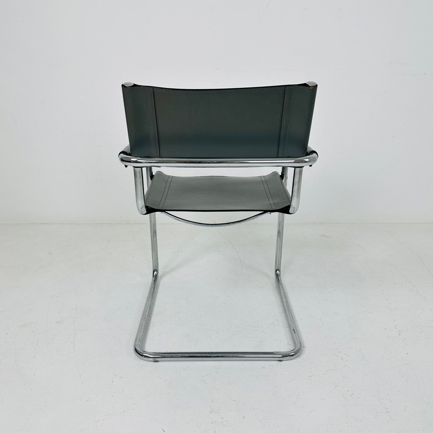 vintage Matteo Grassi Mg5 leather cantilevered chairs by Mart Stam italy 1980s