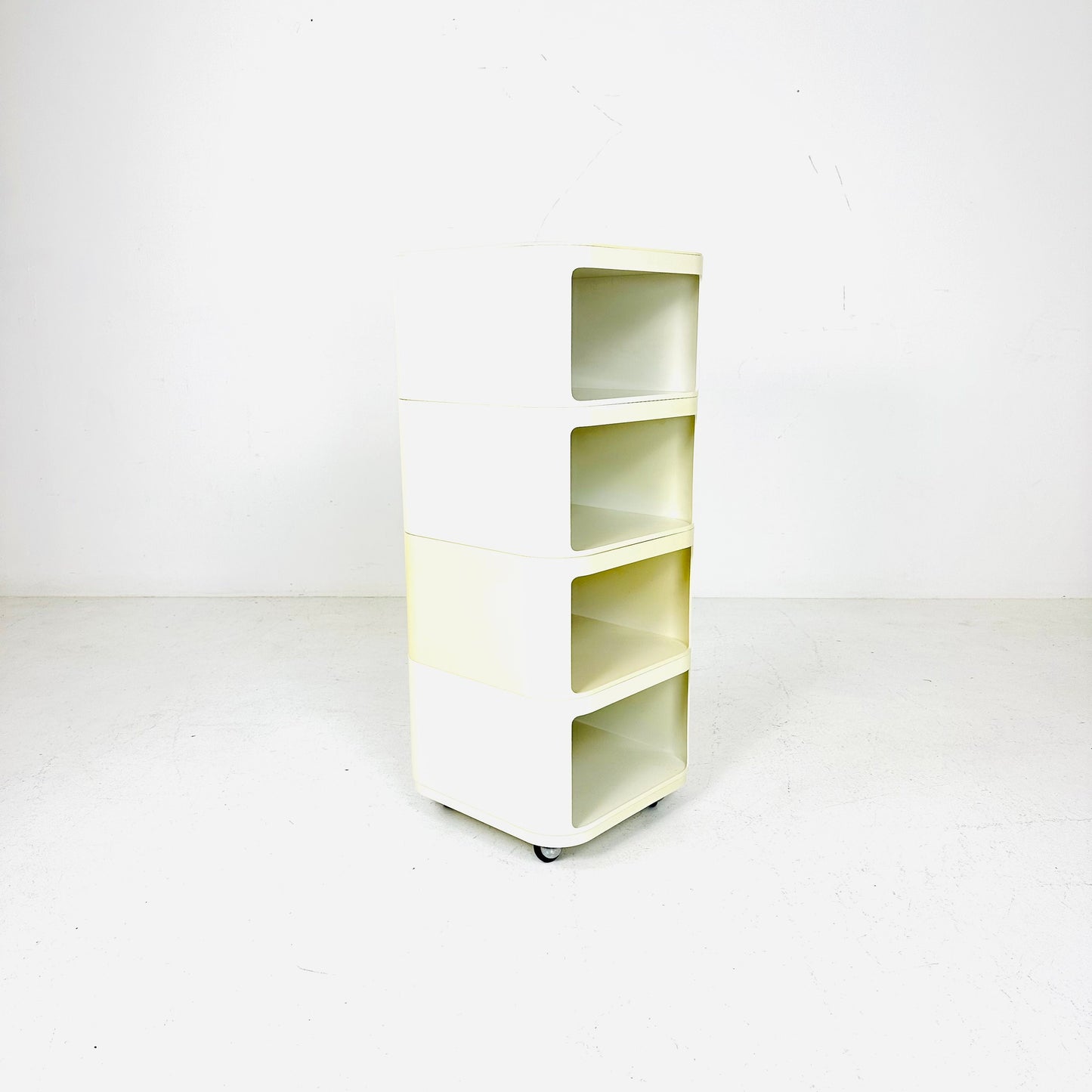 Componibili Square serving trolley by Anna Castelli for Kartell - Italy 1960s, model 4970.