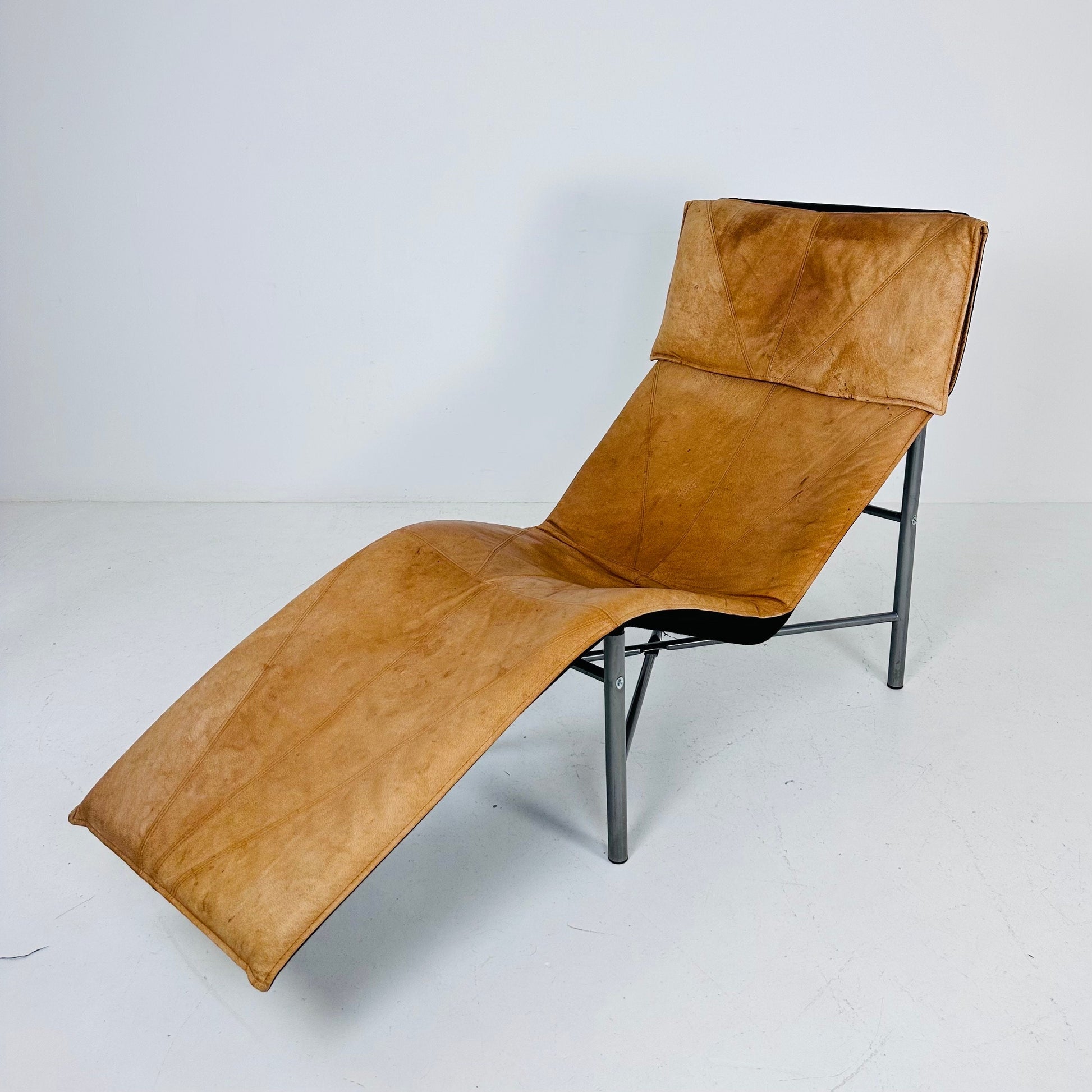 Mid century scandinavian Skye lounge chair by Tord BJORKLUND for Ikea in cognac leather 1970s