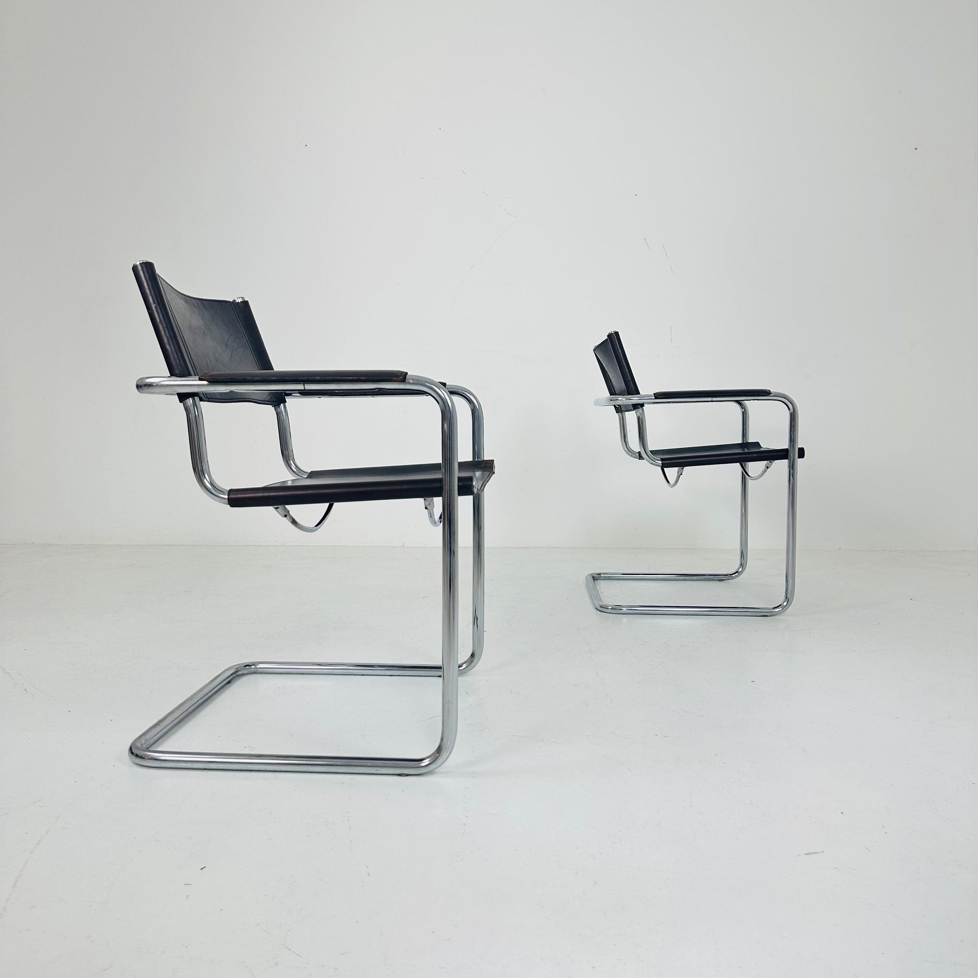 Set of 2 Bauhaus mid century Model MG5 Centro Studi chairs by Mart Stam & Marcel Breuer for Matteo Grassi, 1970s Italy