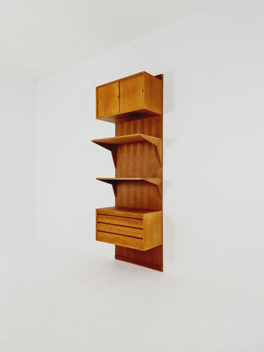 Midcentury Danish Oak Wall-Mounted Shelving Unit, by Poul Cadovius, 1960s