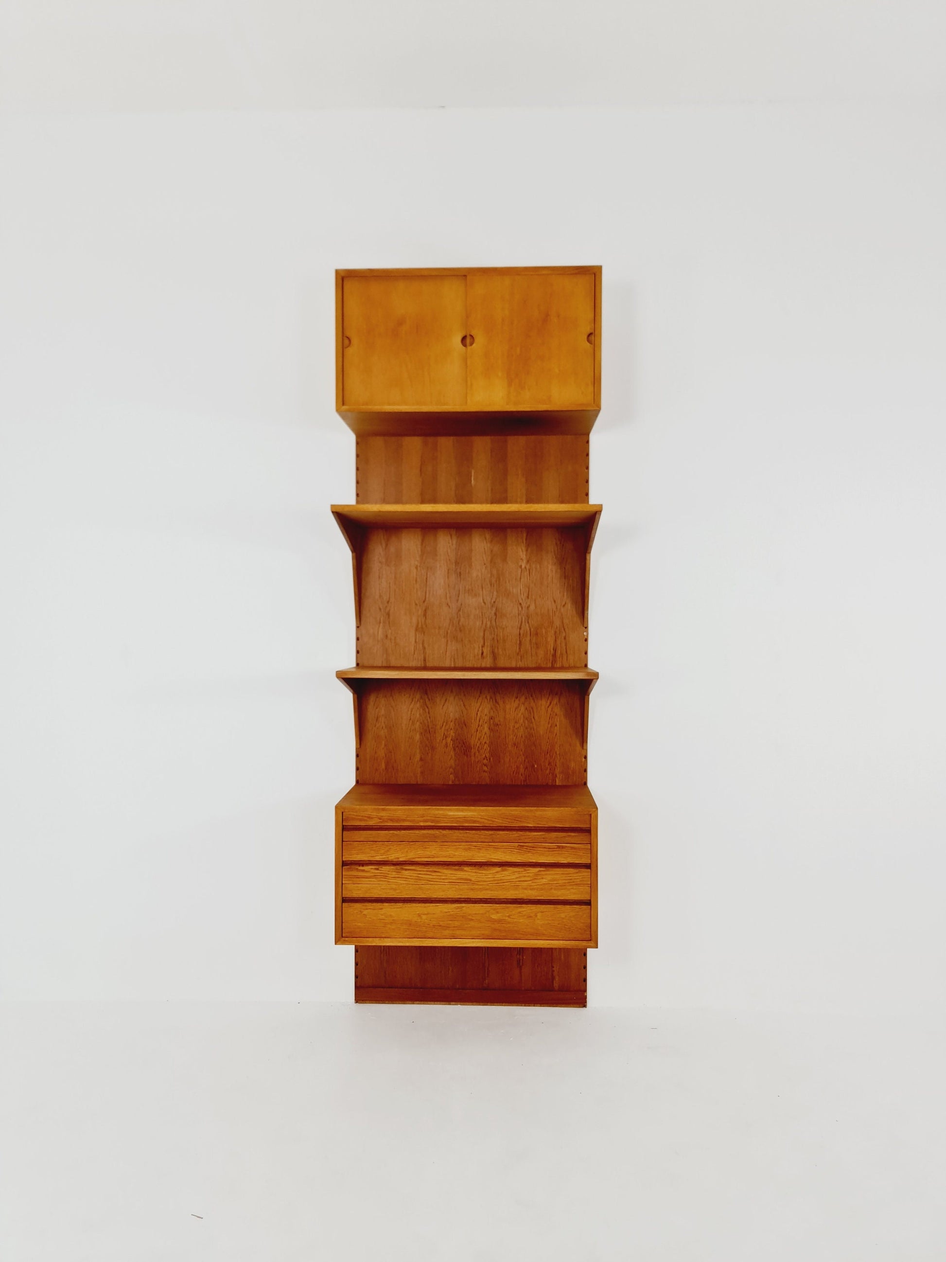 Midcentury Danish Oak Wall-Mounted Shelving Unit, by Poul Cadovius, 1960s