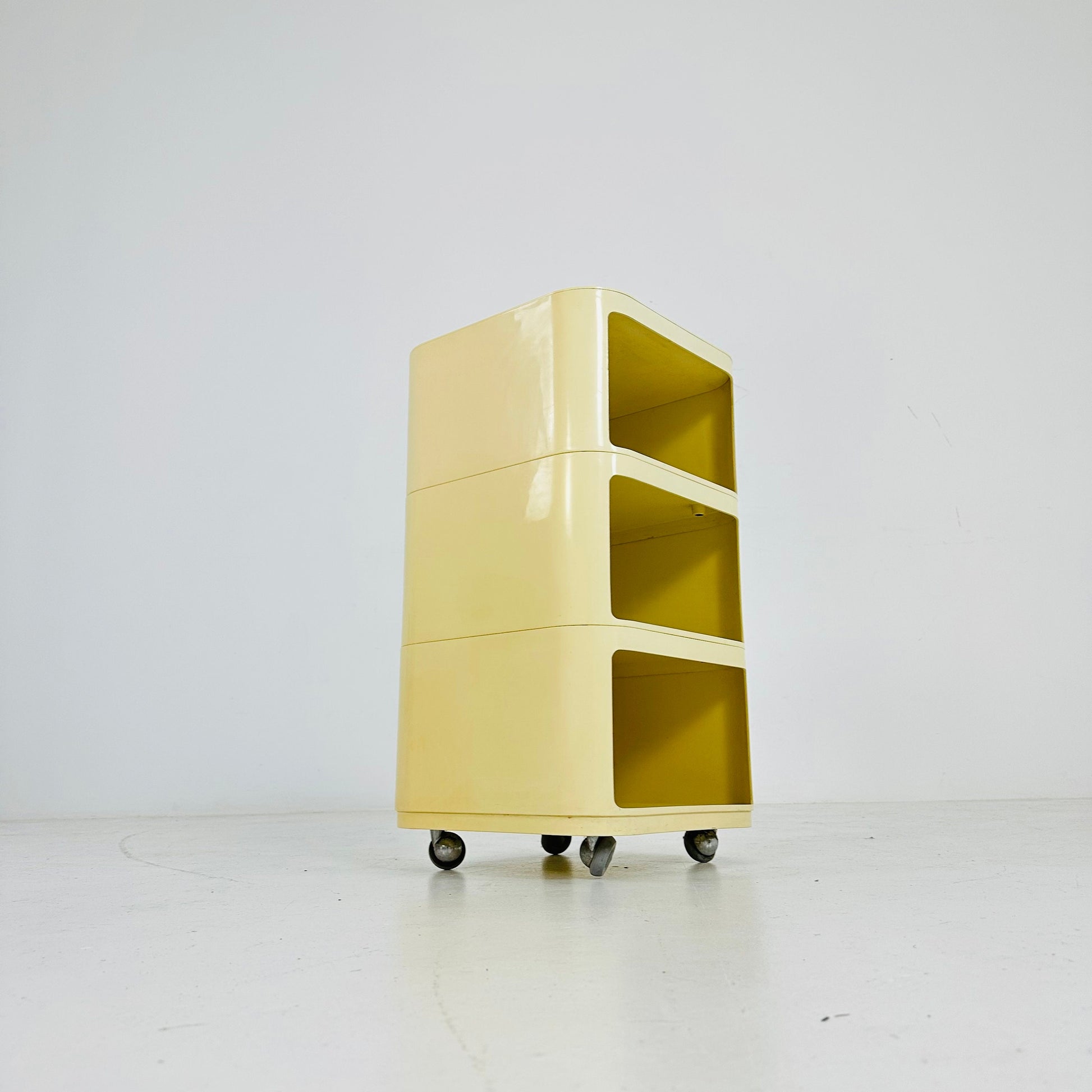 Componibili Square serving trolley by Anna Castelli for Kartell - Italy 1960s model 4970.