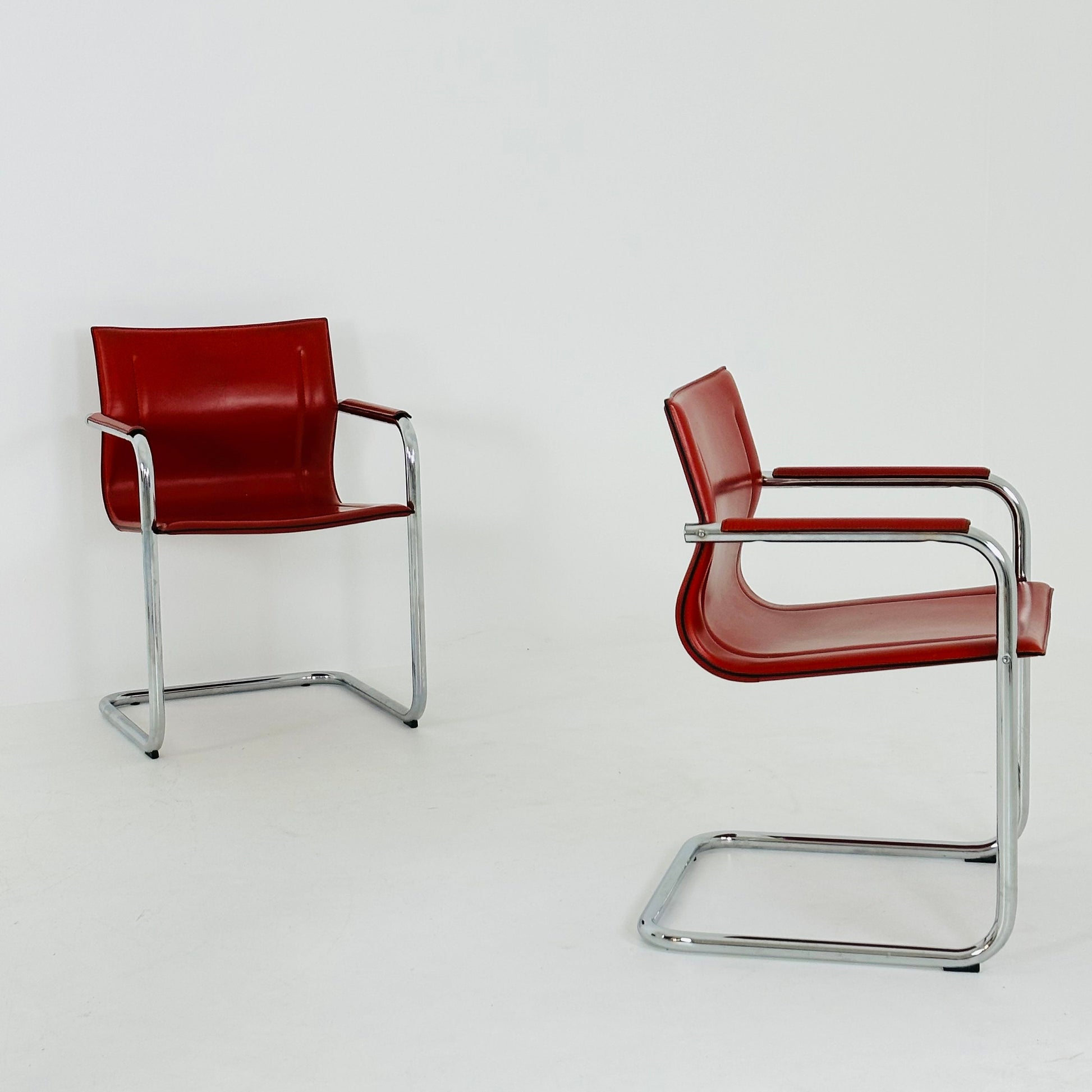 Set of 4 Italian Cantilever MG15 leather Armchairs by Matteo Grassi, 1970s