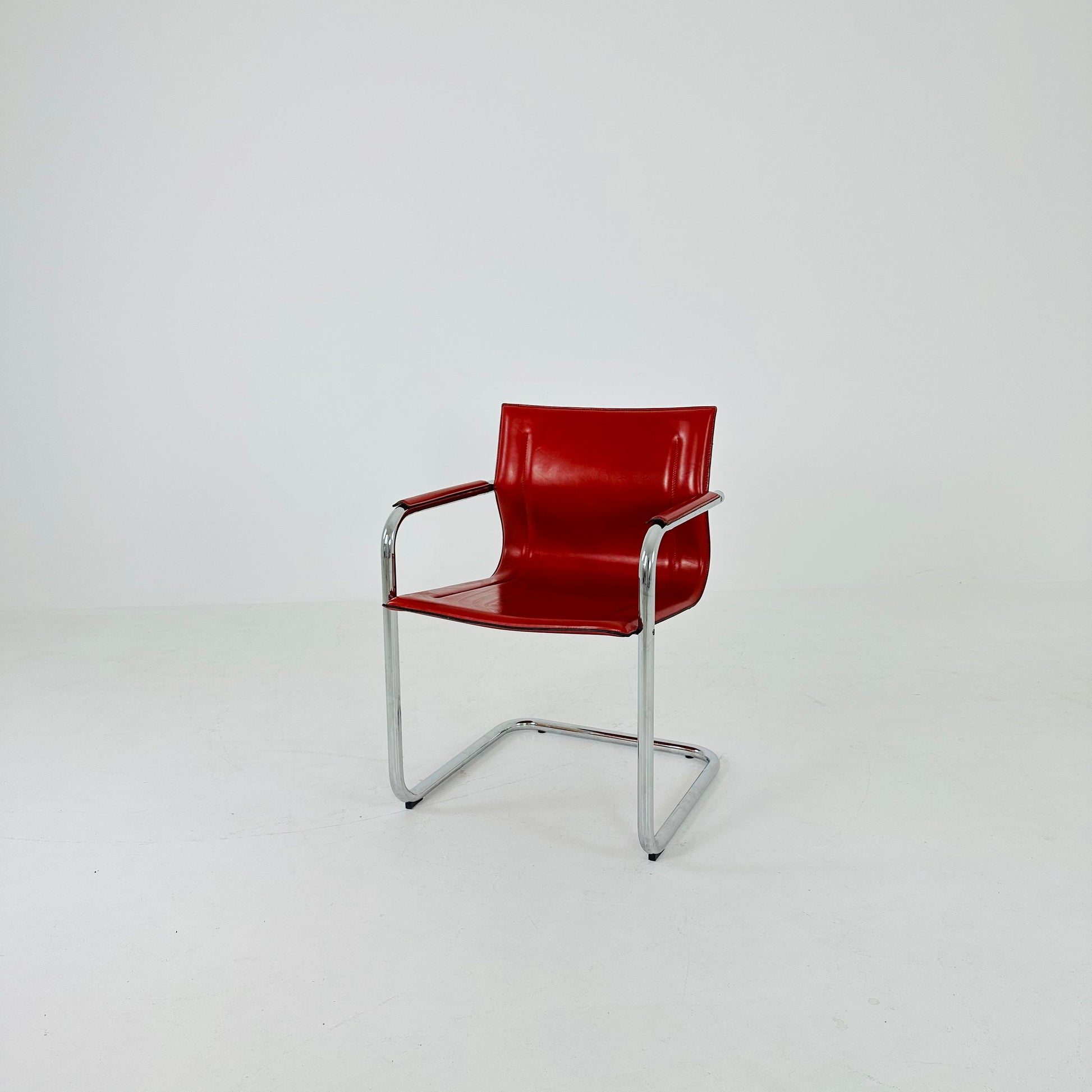 Set of 4 Italian Cantilever MG15 leather Armchairs by Matteo Grassi, 1970s