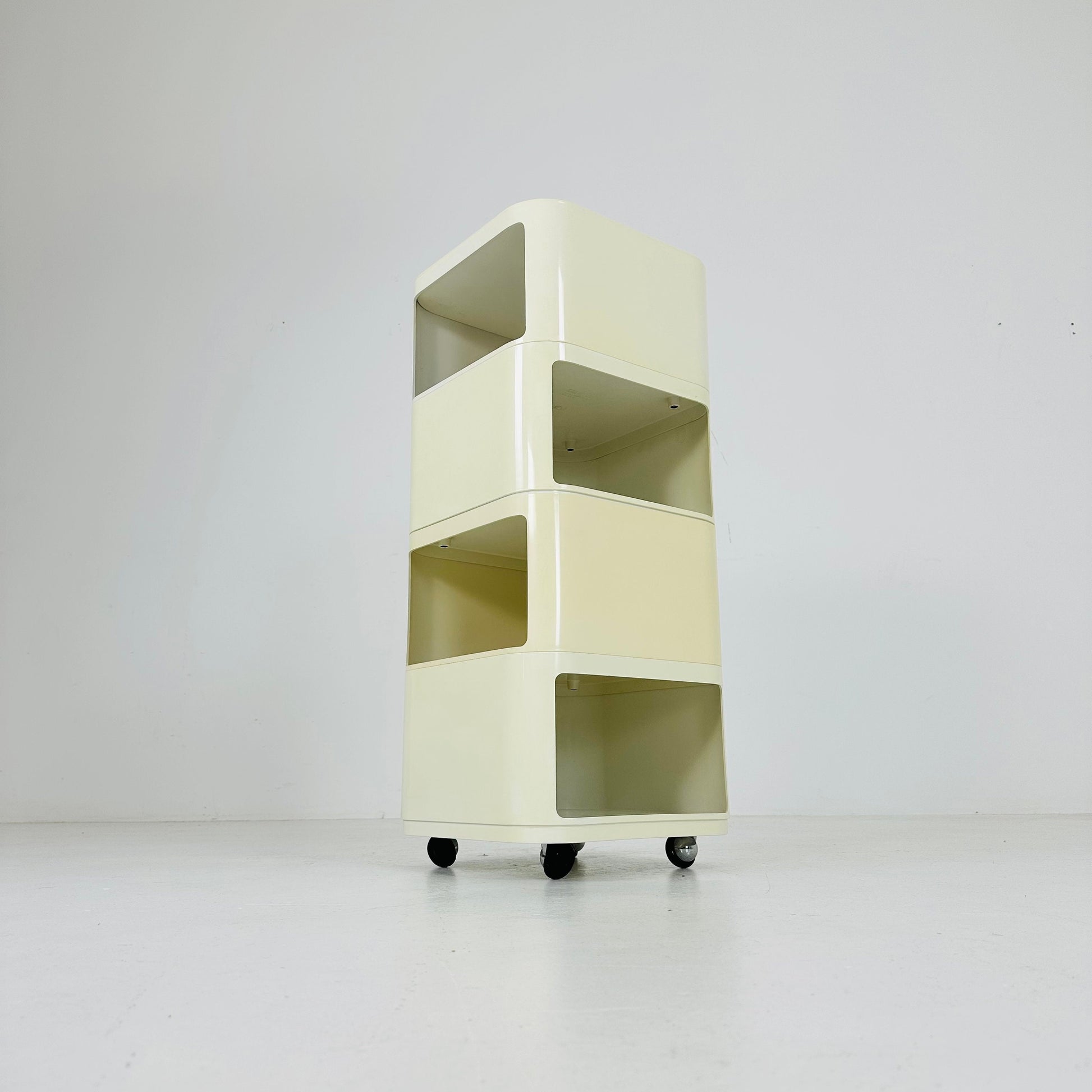 Componibili Square serving trolley by Anna Castelli for Kartell - Italy 1960s, model 4970.