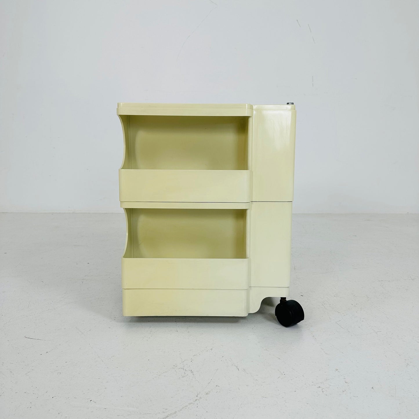 Vintage Boby serving trolley by Joe Colombo for Bieffeplast, Italy, 1970s.