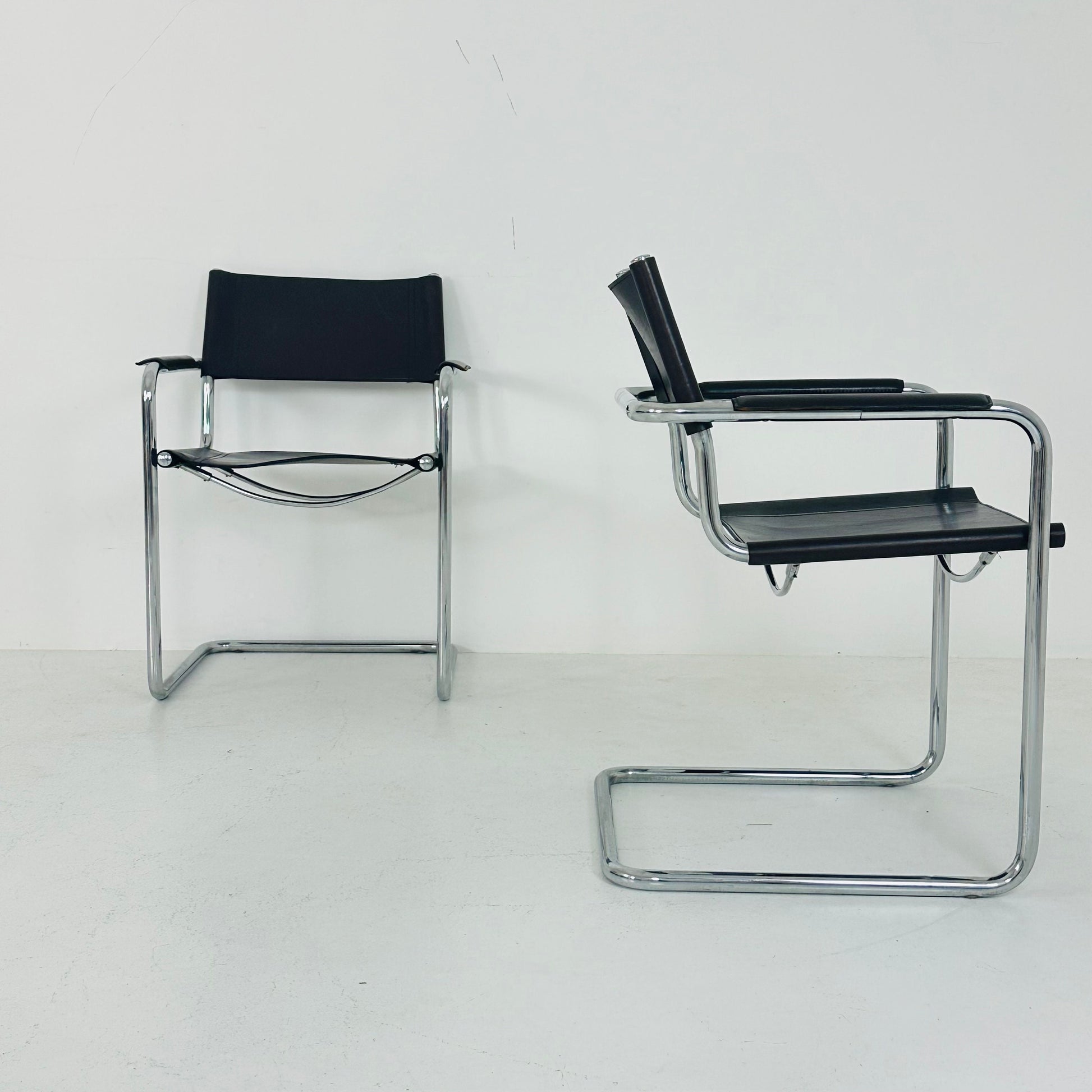 Set of 4 Bauhaus mid century Model MG5 Centro Studi chairs by Mart Stam & Marcel Breuer for Matteo Grassi, 1970s Italy