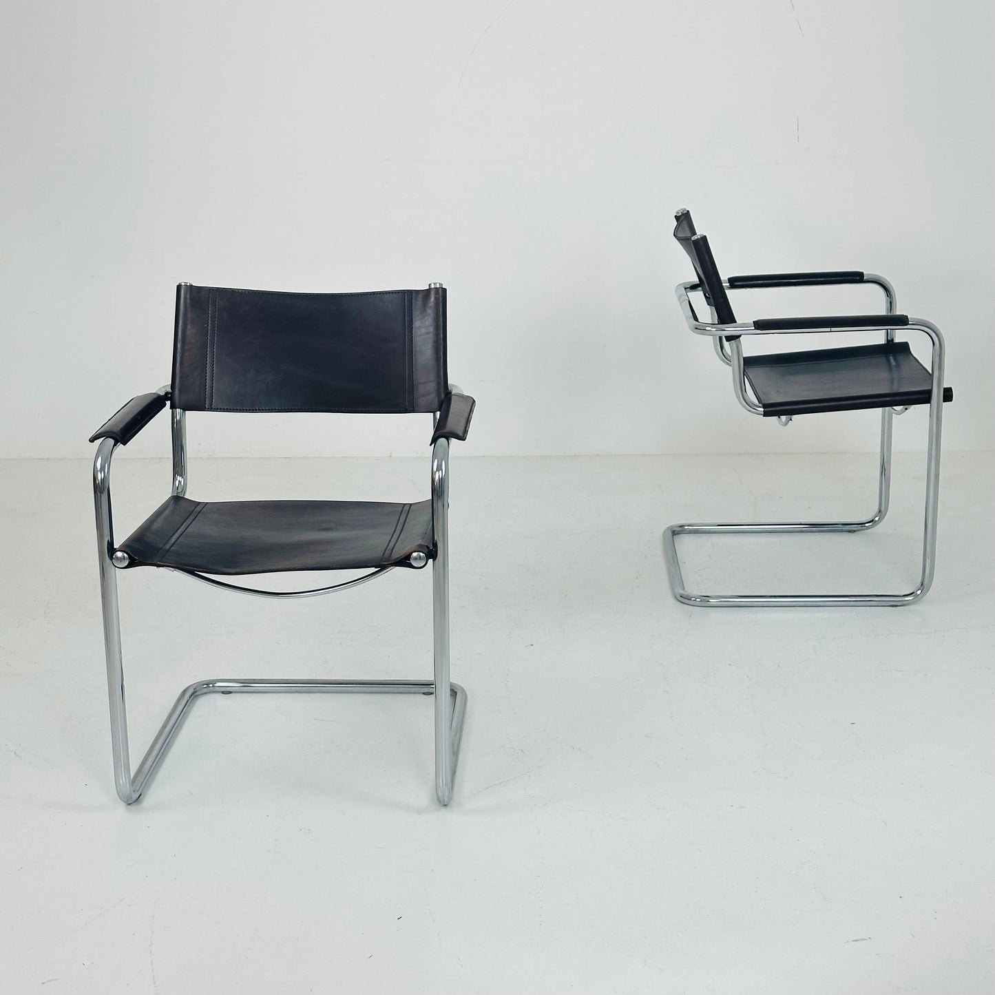 Set of 2 Bauhaus mid century Model MG5 Centro Studi chairs by Mart Stam & Marcel Breuer for Matteo Grassi, 1970s Italy