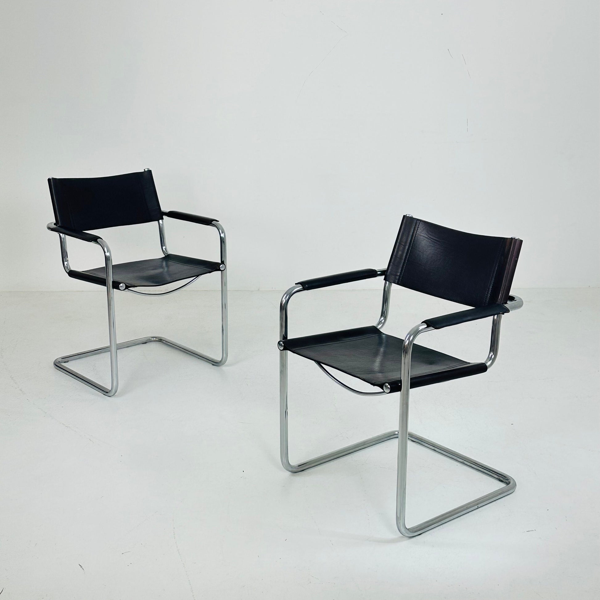 Set of 2 Bauhaus mid century Model MG5 Centro Studi chairs by Mart Stam & Marcel Breuer for Matteo Grassi, 1970s Italy
