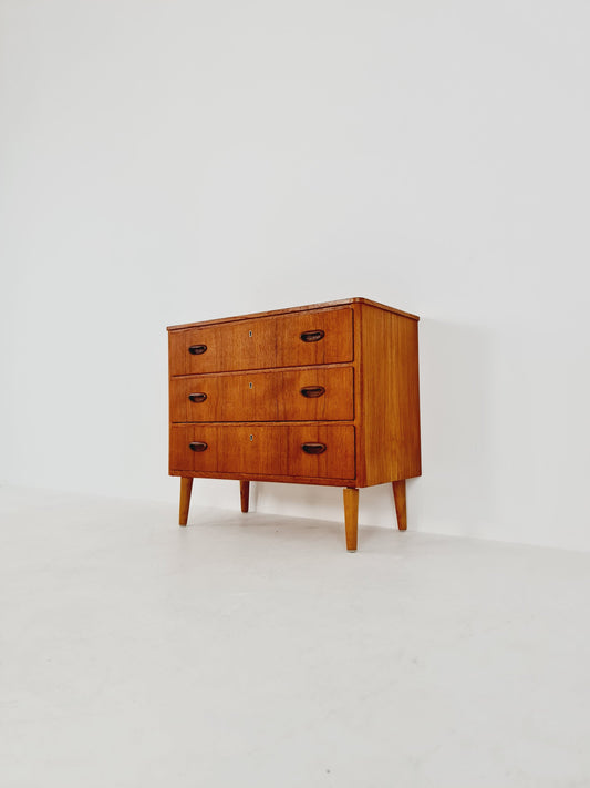 Midcentury danish design chest of drawers / drawer dresser /3 drawers cabinet, 1960s