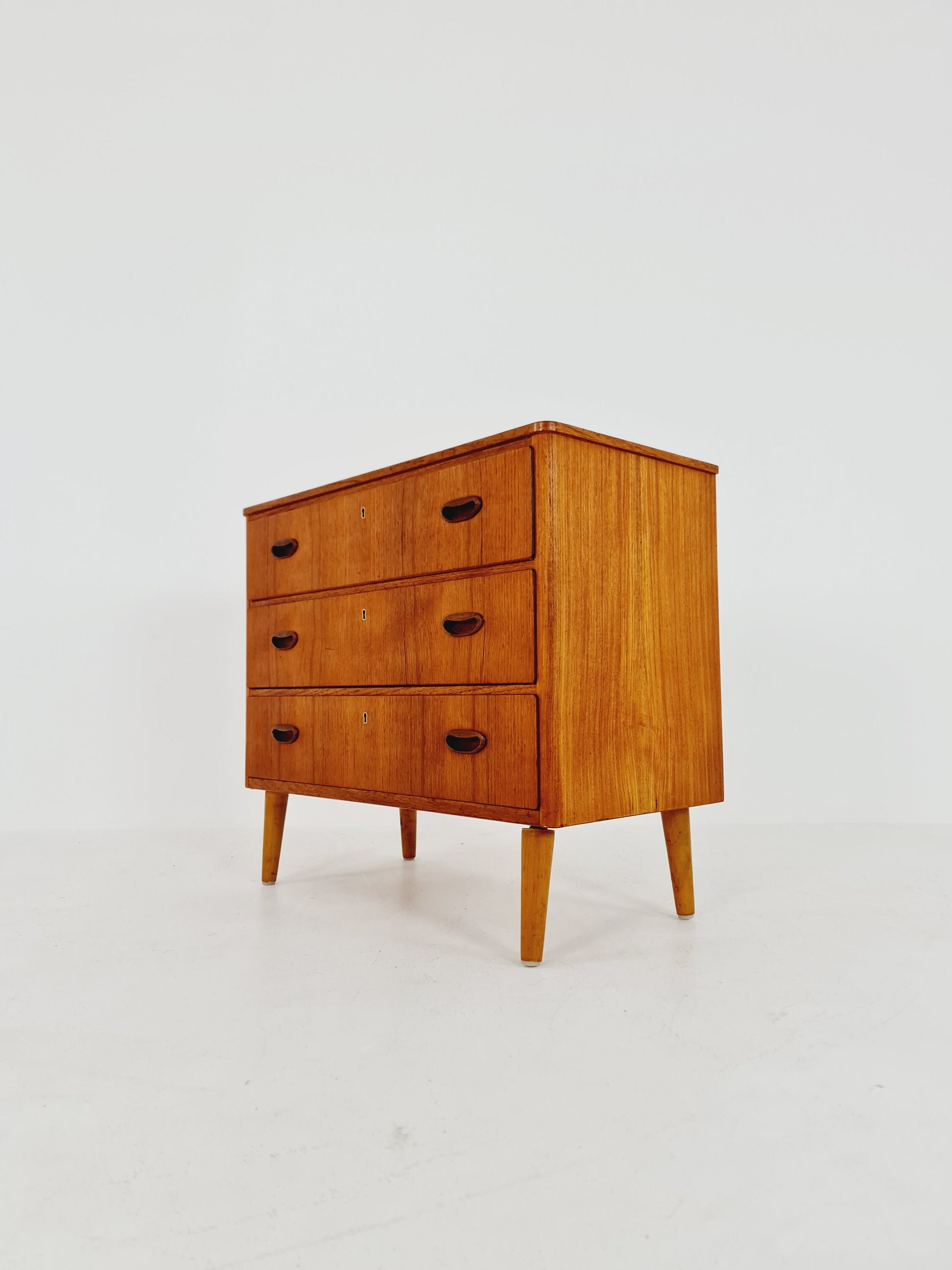 Midcentury danish design chest of drawers / drawer dresser /3 drawers cabinet, 1960s