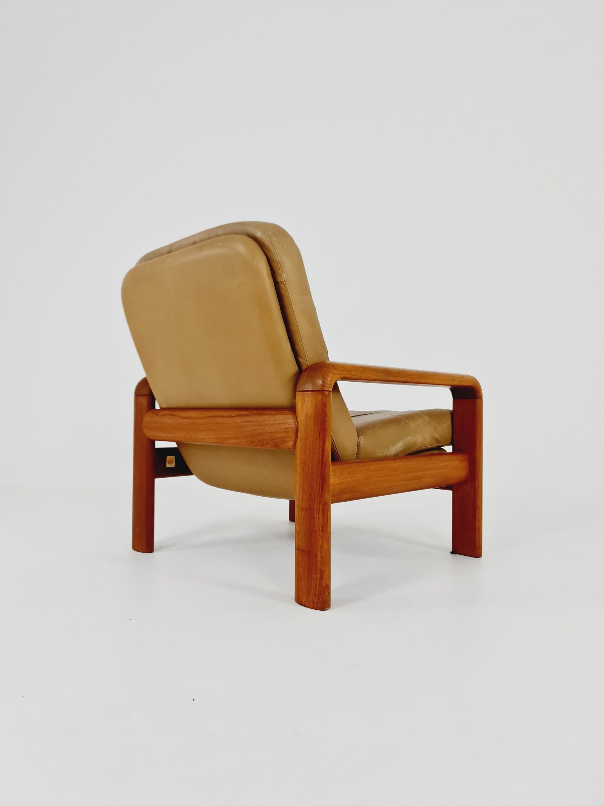 Mid Century Solid teak lounge chair/ Easy chair by Dylrund , 1960s