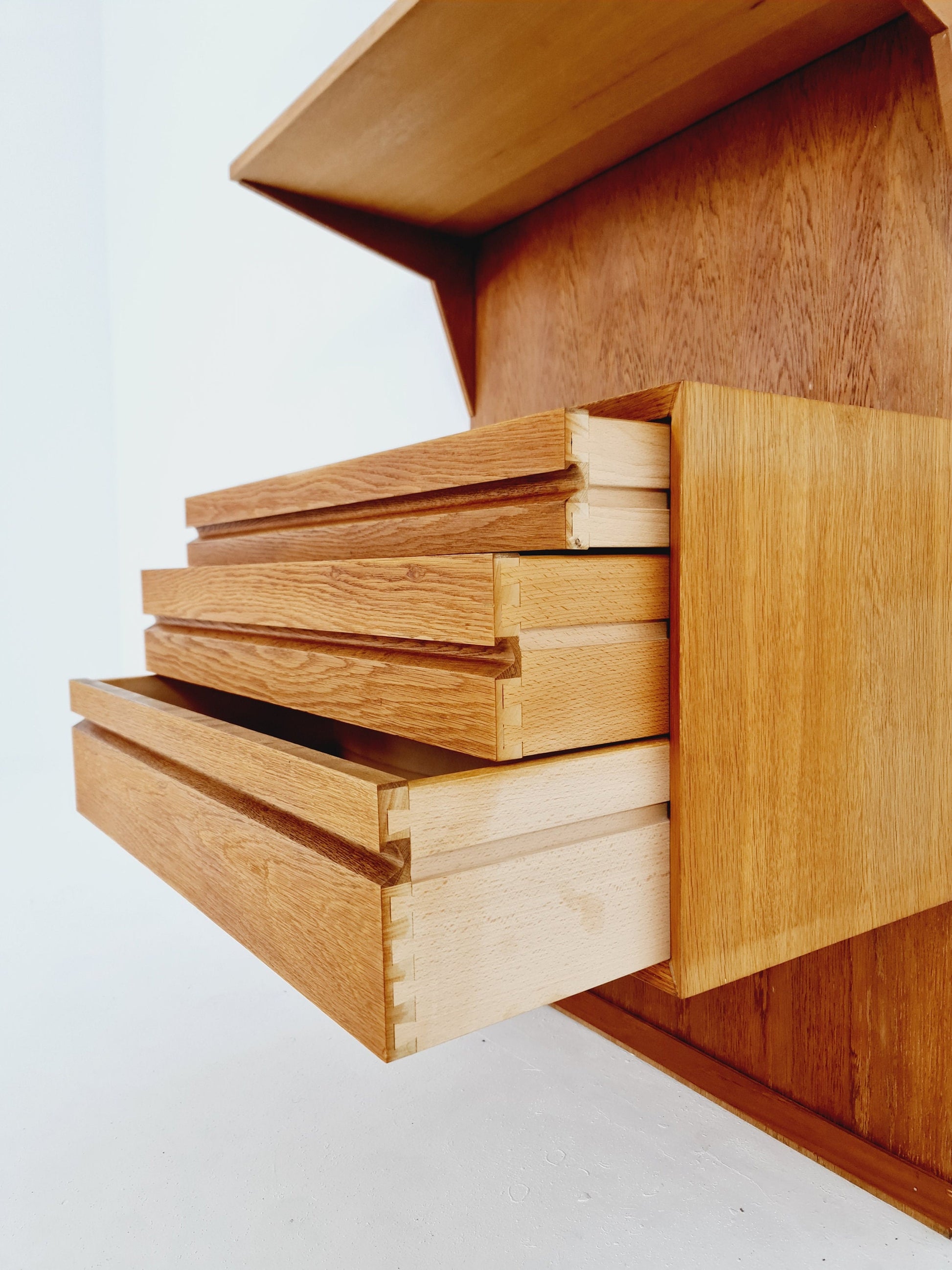 Midcentury Danish Oak Wall-Mounted Shelving Unit, by Poul Cadovius, 1960s