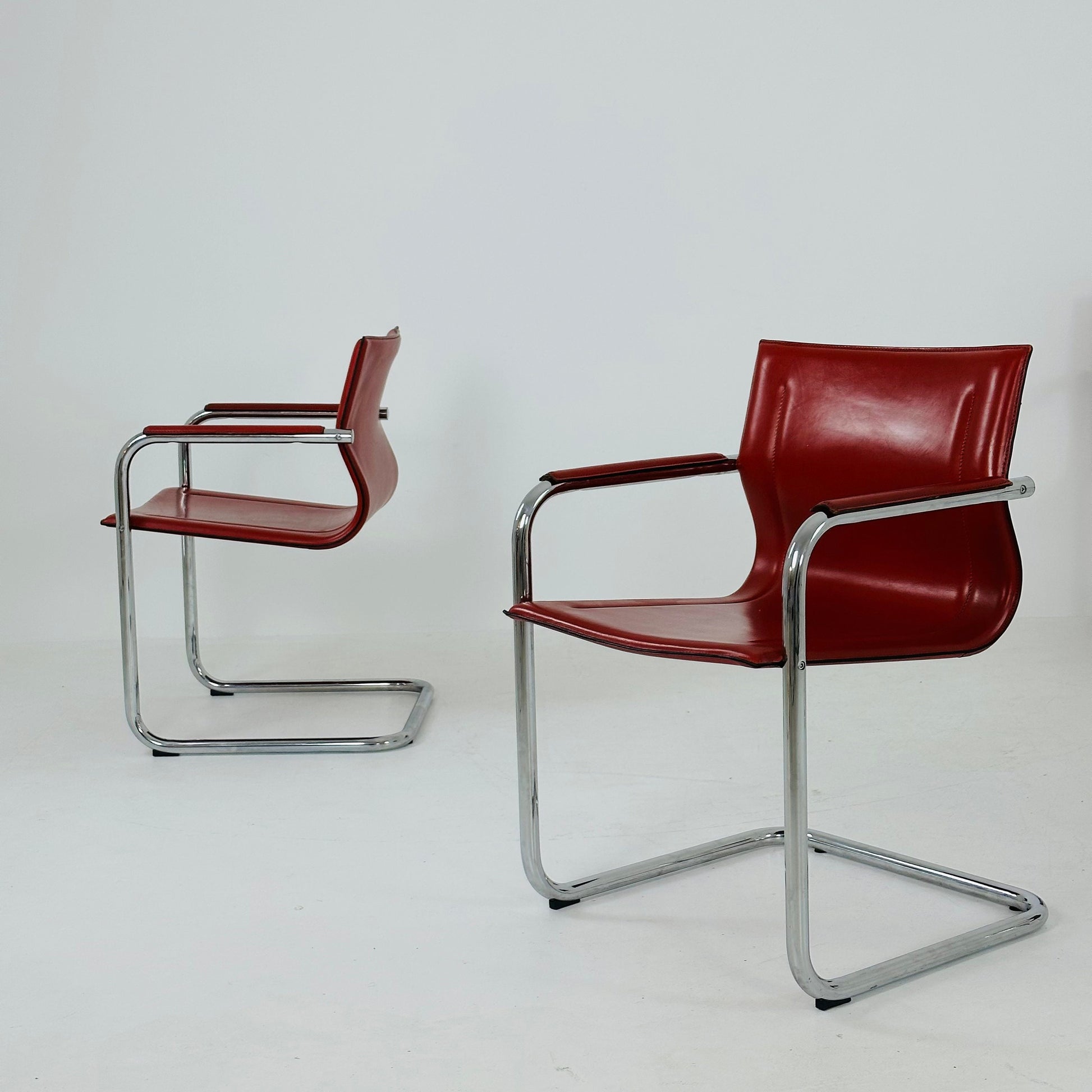 Set of 4 Italian Cantilever MG15 leather Armchairs by Matteo Grassi, 1970s