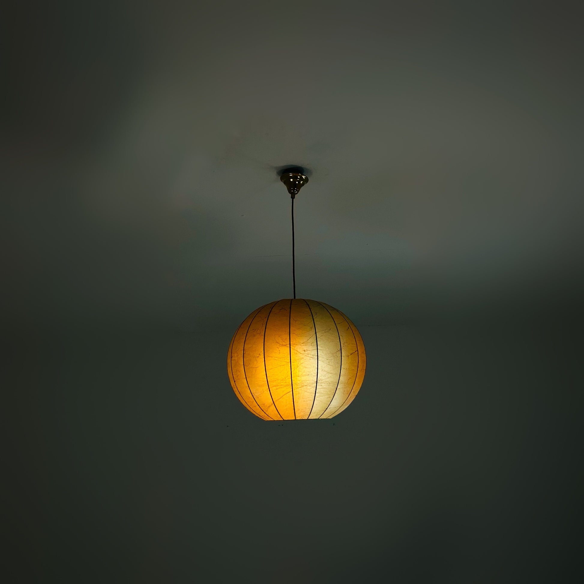 Big Space age pendant lamp by Designer Achille & Pier Giacomo Castiglioni : Bovezzo (Italy)