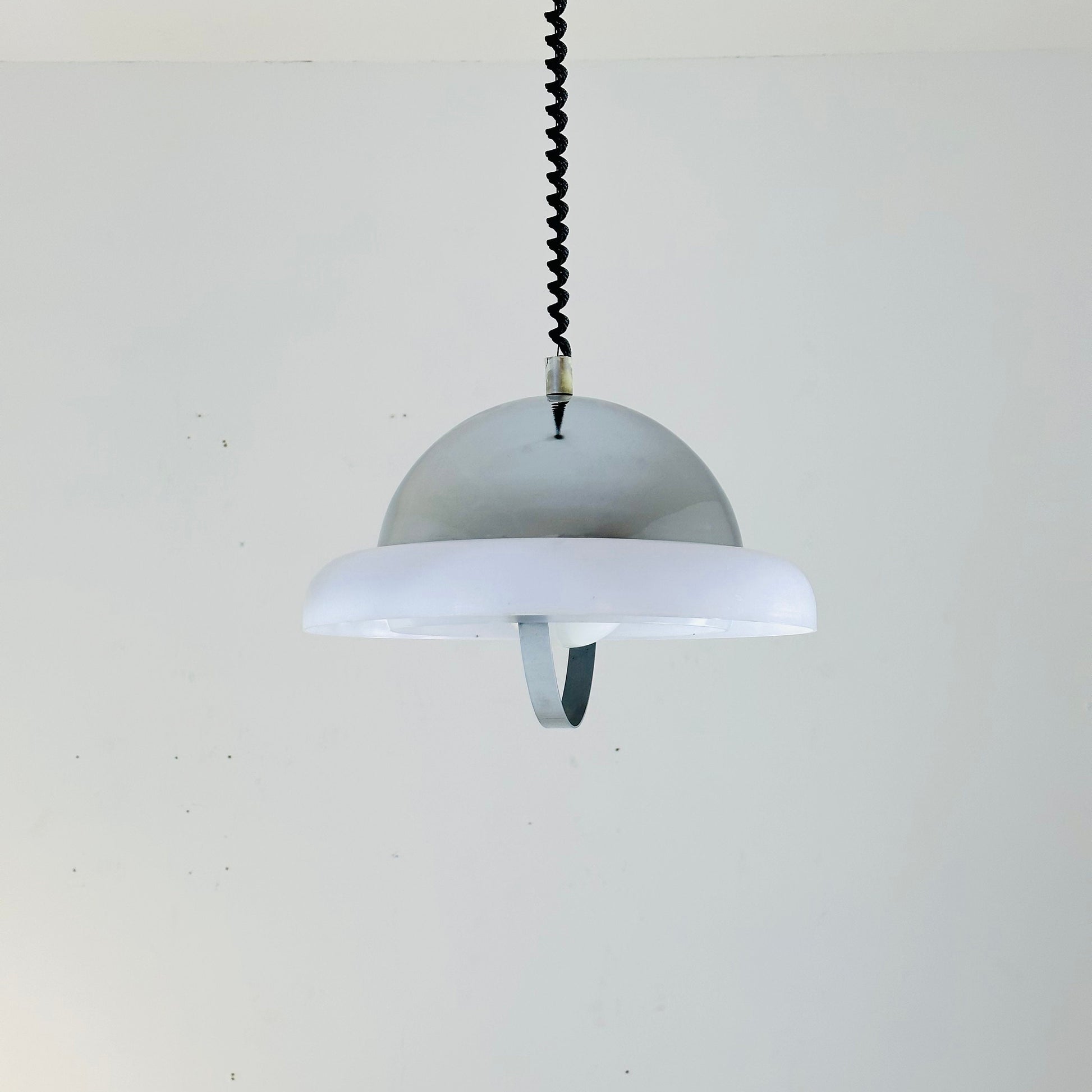 Wonderful Space Age Aluminum & White Acrylic Extendable Ceiling Lamp, 1970s Italy
