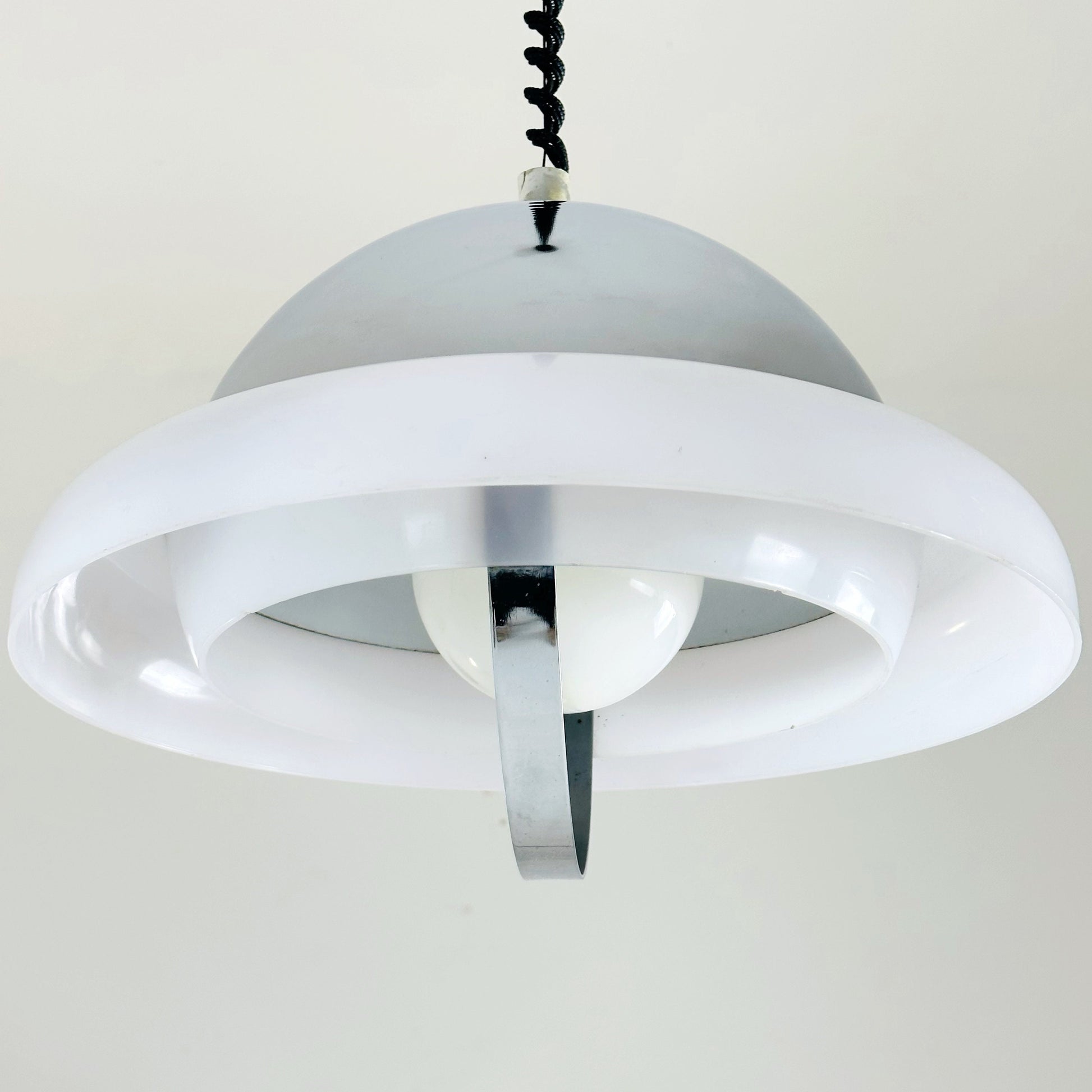 Wonderful Space Age Aluminum & White Acrylic Extendable Ceiling Lamp, 1970s Italy