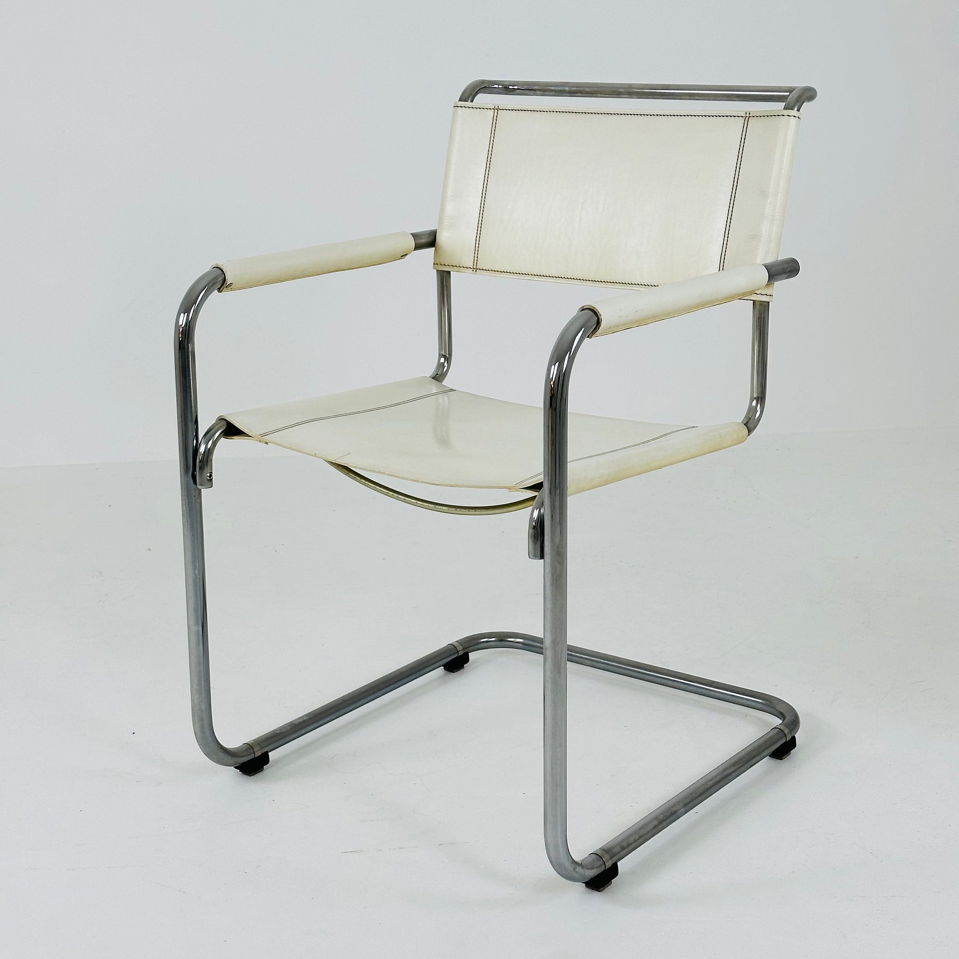 Original Bauhaus S34 cantilever chair in white leather by Mart Stam for Thonet, 1970,