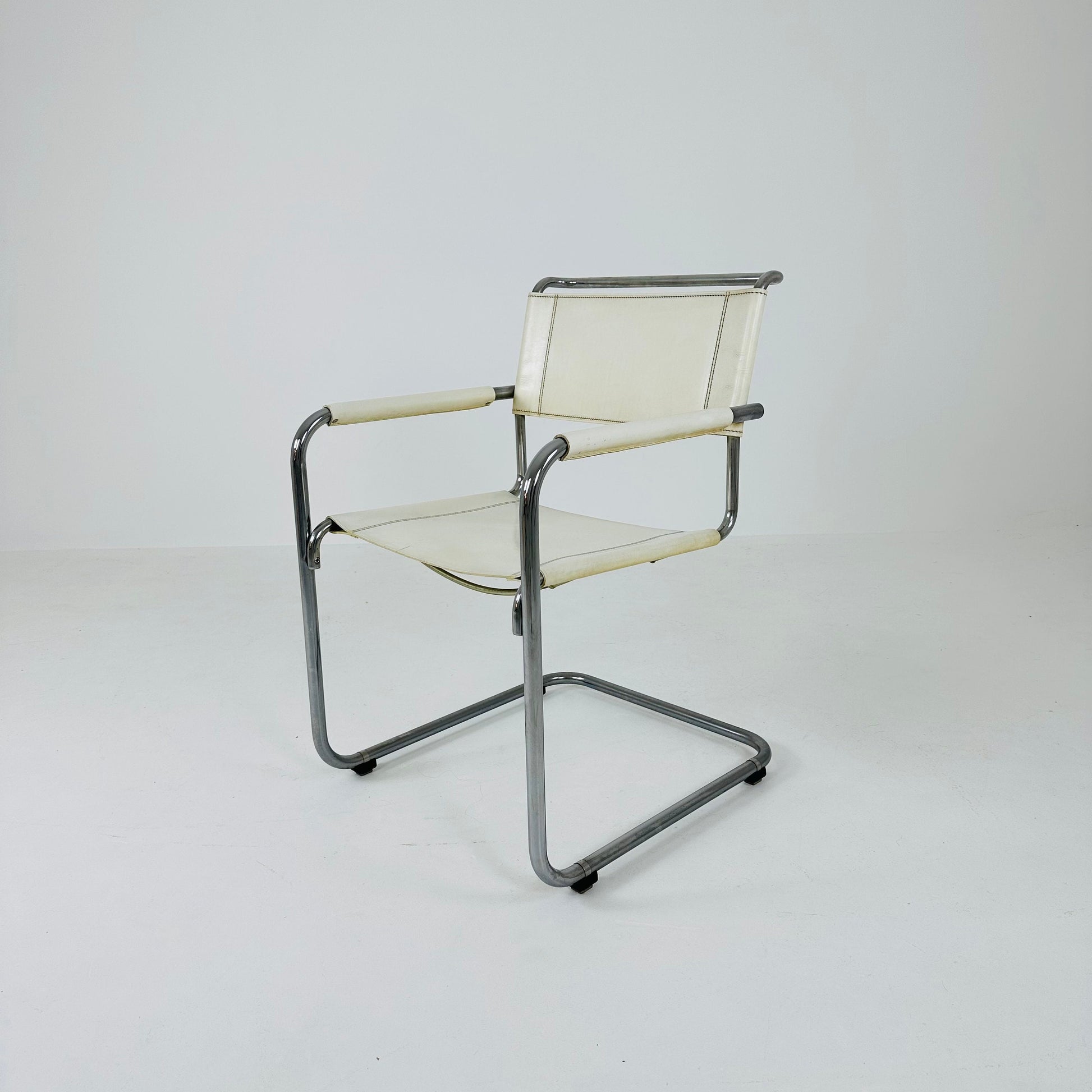 Original Bauhaus S34 cantilever chair in white leather by Mart Stam for Thonet, 1970,