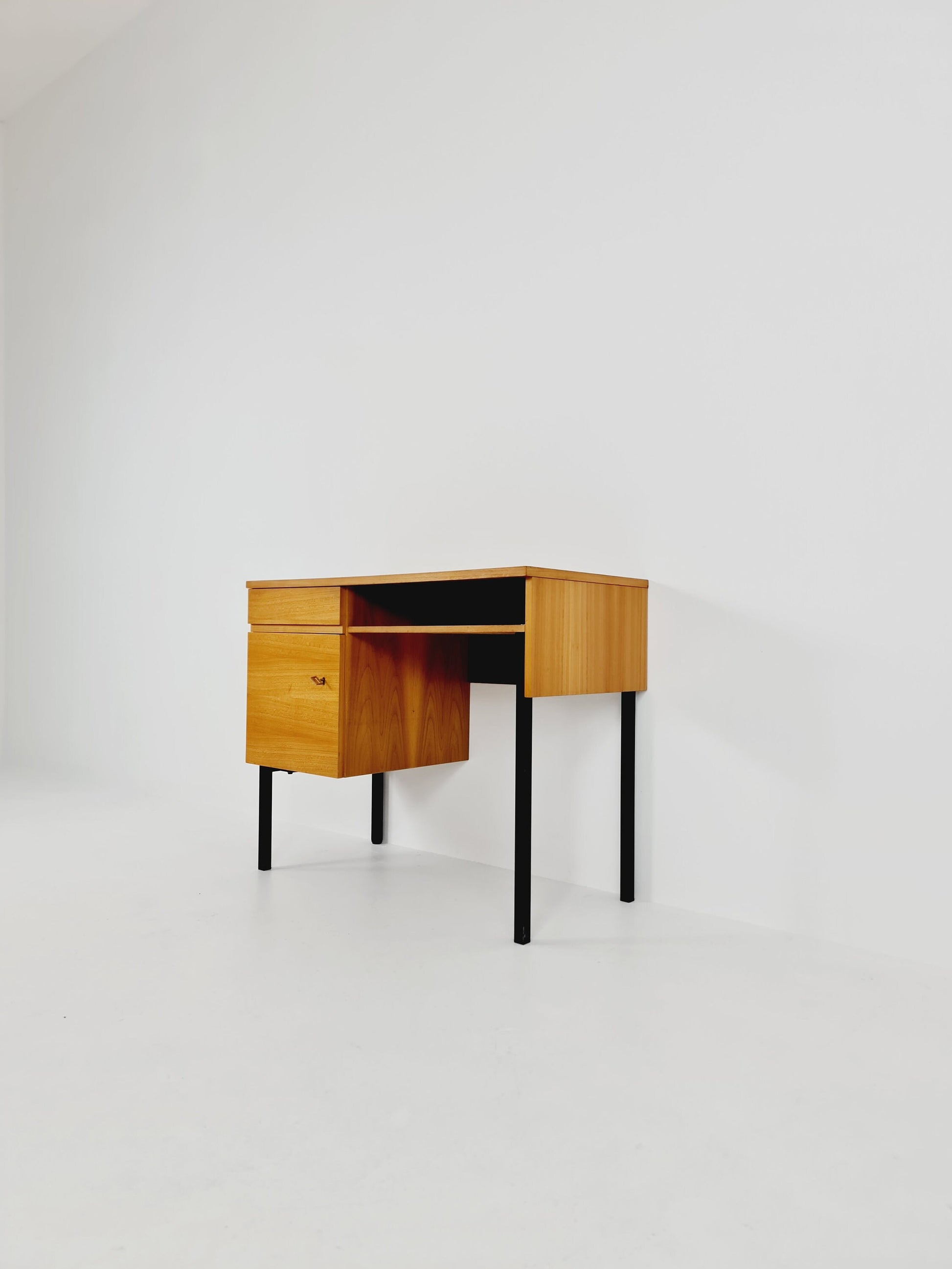 Mid century vintage desk German desk by Horn Möbel 1950s