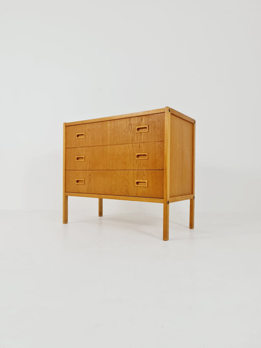 Mid century Modern oak dresser chest of drawers By Bertril Fridhagen for Bodafors, 1960s