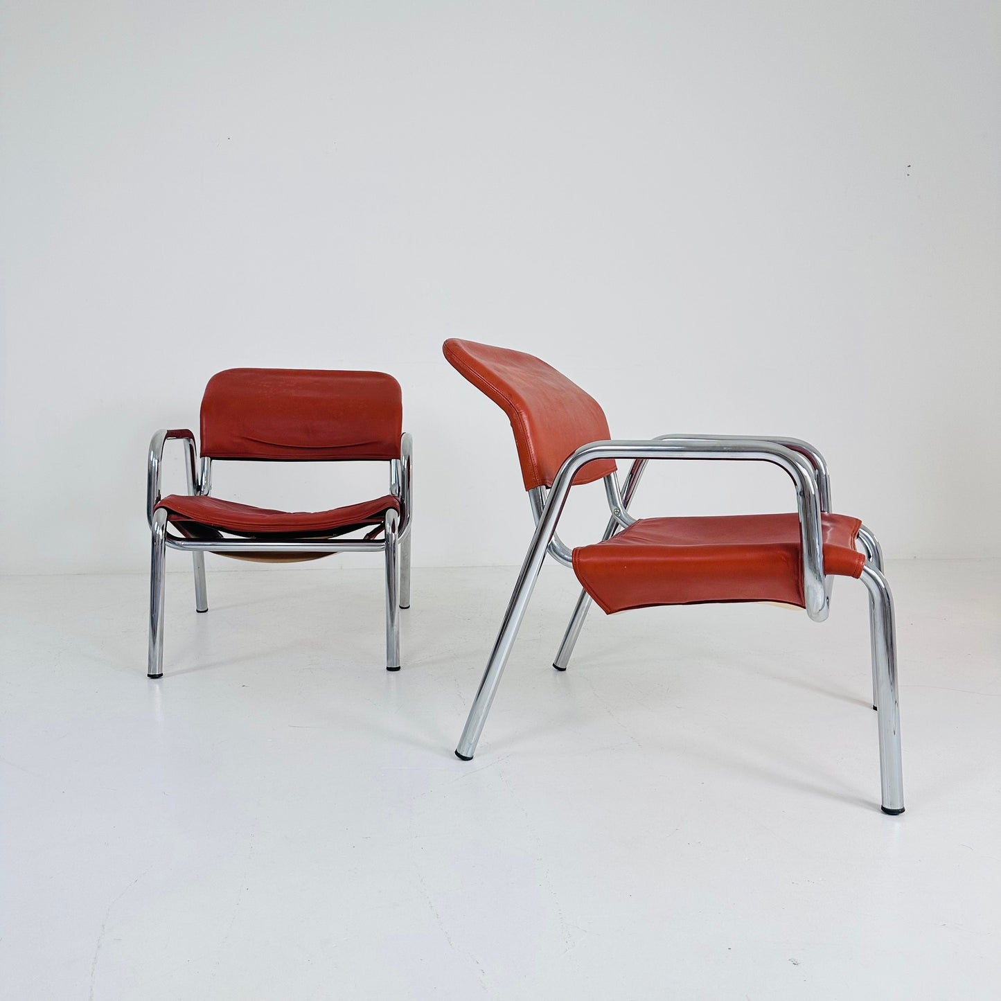 Set of 2 Mid century Bauhaus red leather chair s,Italy 1960s