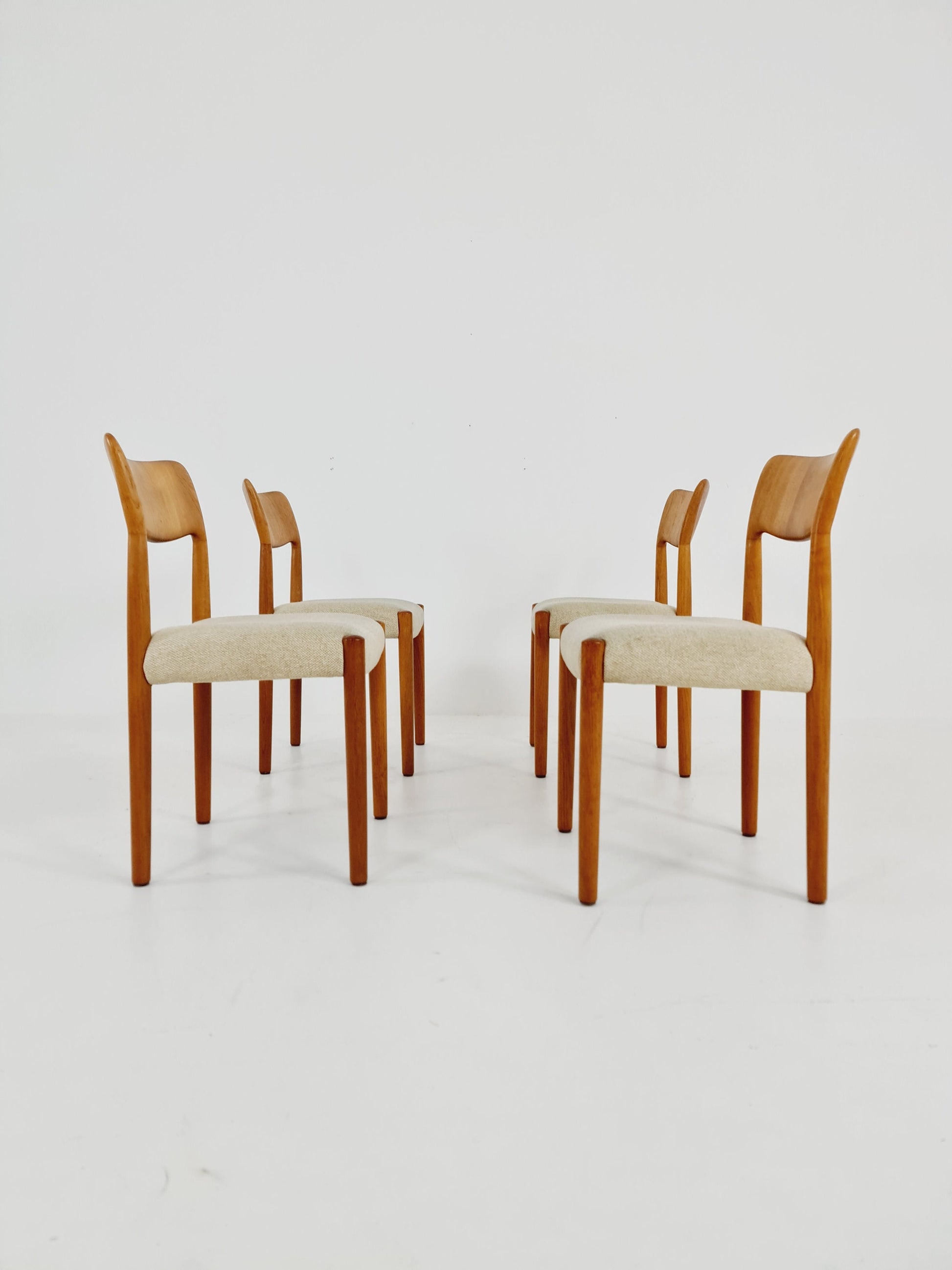 Vintage Danish solid teak dining chairs by Glostrup, , 1960s, Set of 4
