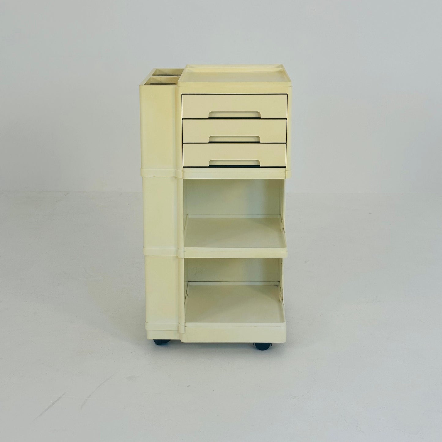 Rolling Artists trolley by Giovanni Pelis for Stile Neolt 1980s