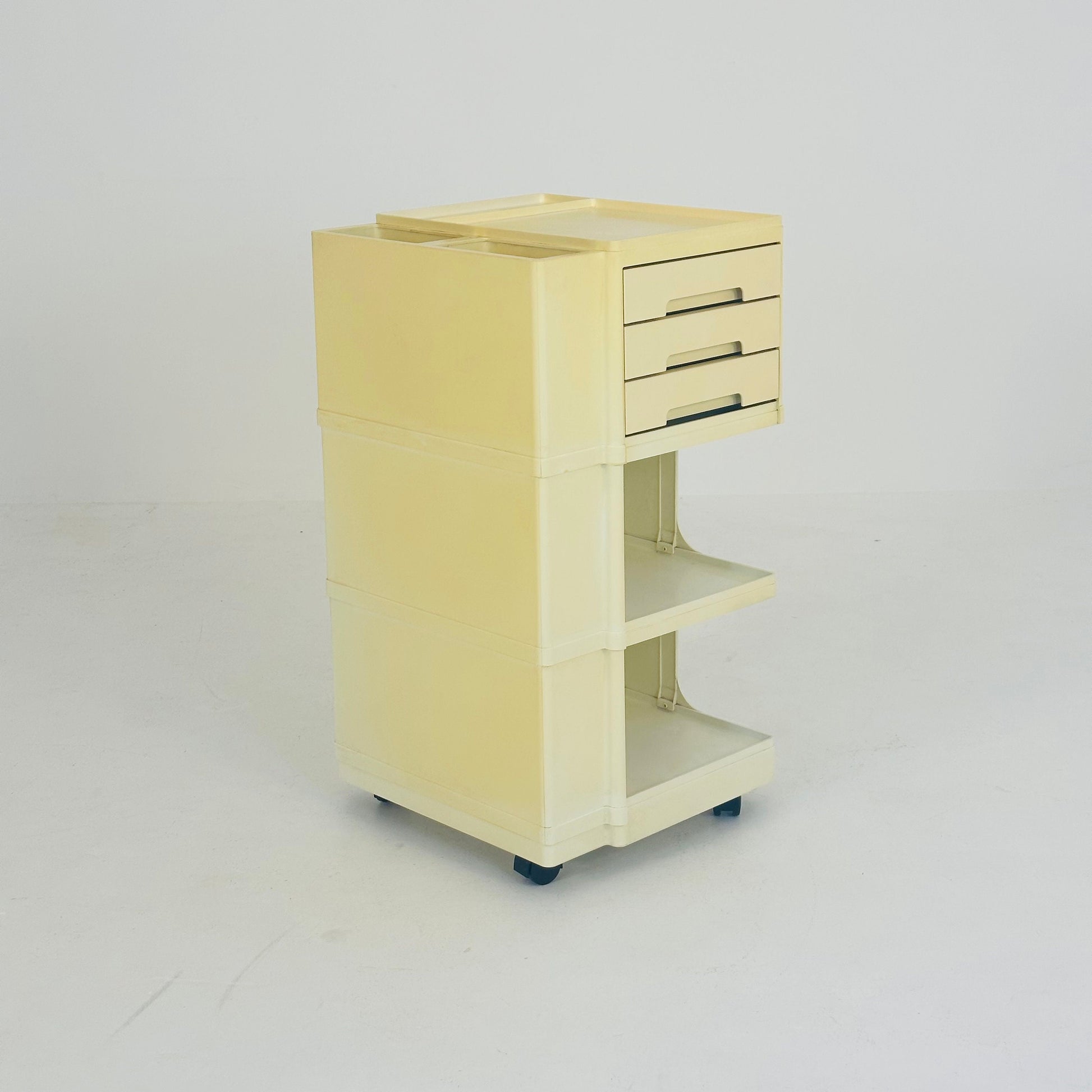 Rolling Artists trolley by Giovanni Pelis for Stile Neolt 1980s