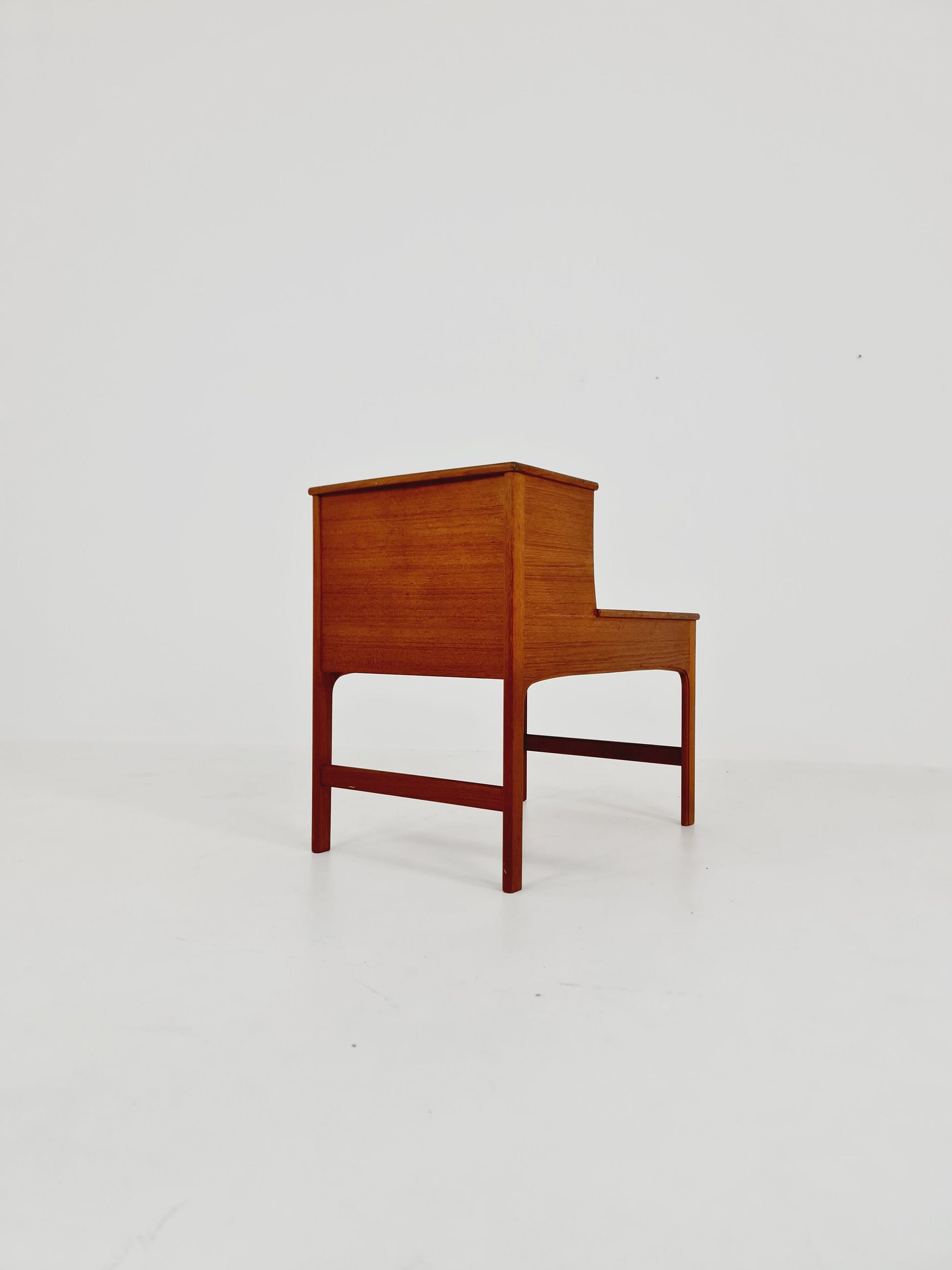 Rare Midcentury Swedish teak side table, nightstand by Yngvar Sandström by Säflle Möbelfabrik, 1960s