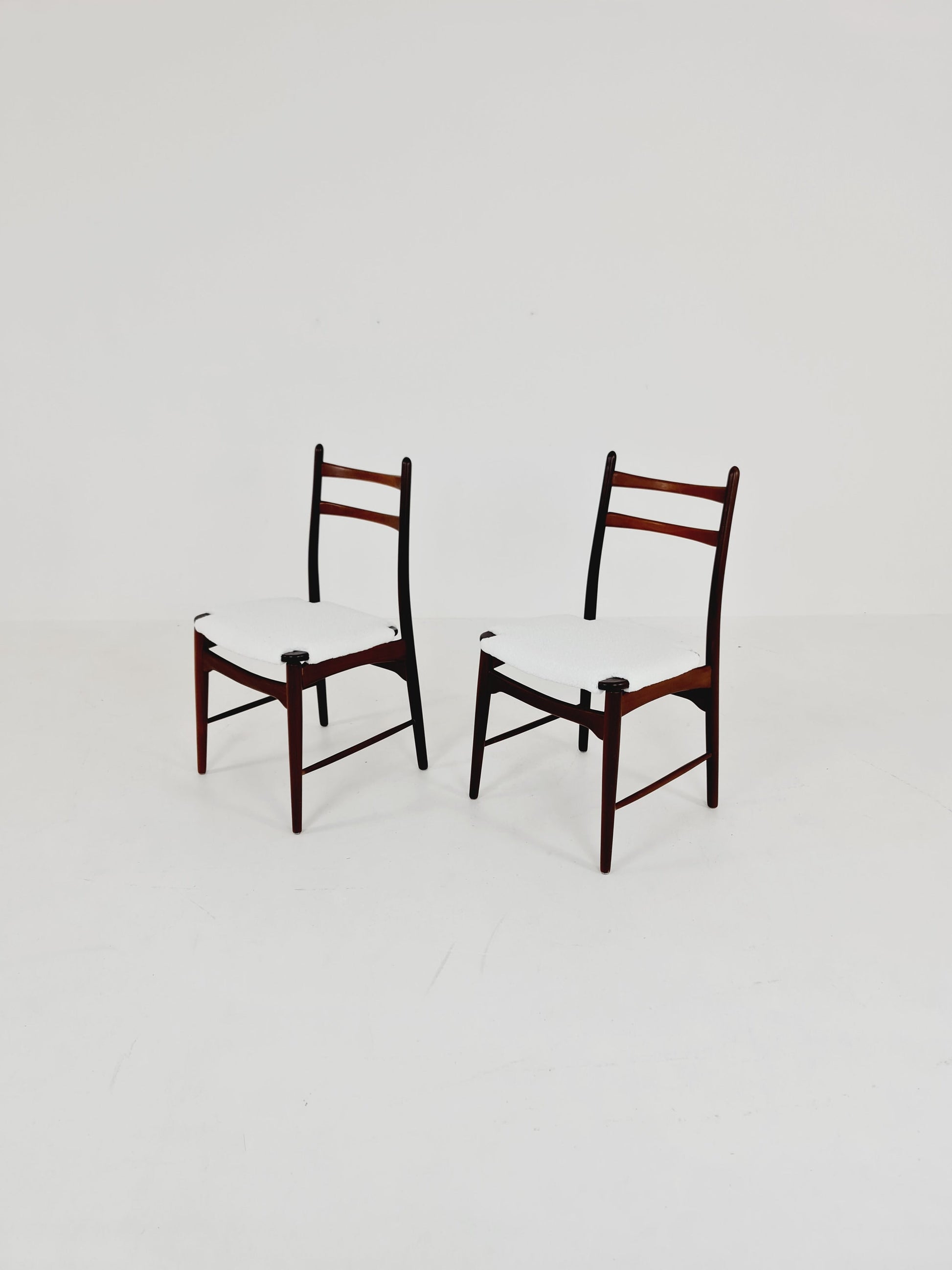 German teak & Teddy Fabric dining chair by Georg Leowald for wilkhan 1960s,set of 2
