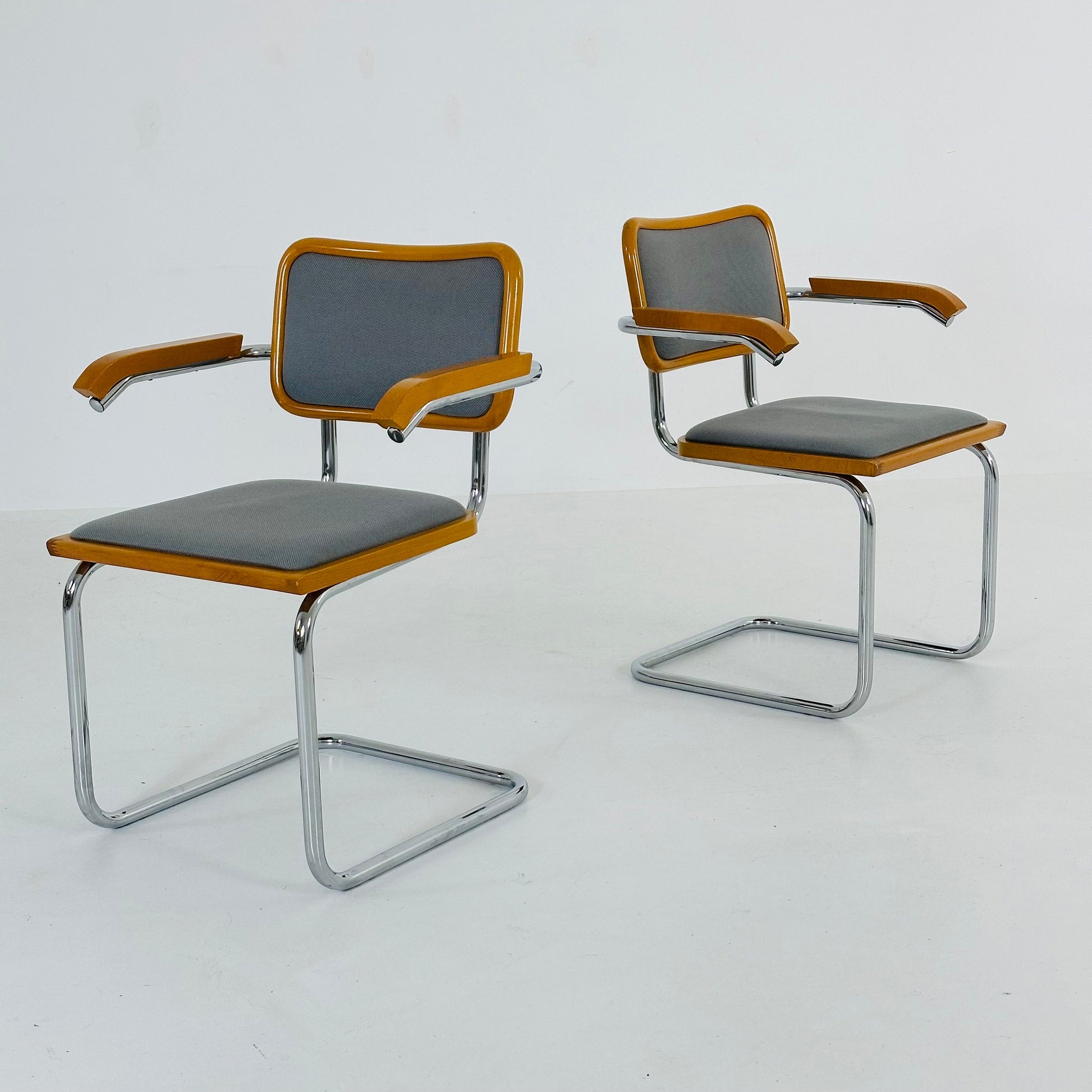 Mid century B32 Cesca armchair by Marcel Breuer upholstered , bauhaus design for Bene Italy 1980s