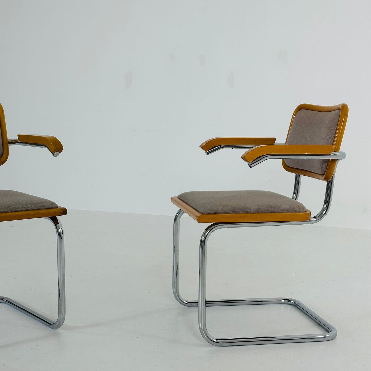 Mid century B32 Cesca armchair by Marcel Breuer upholstered , bauhaus design for Bene Italy 1980s