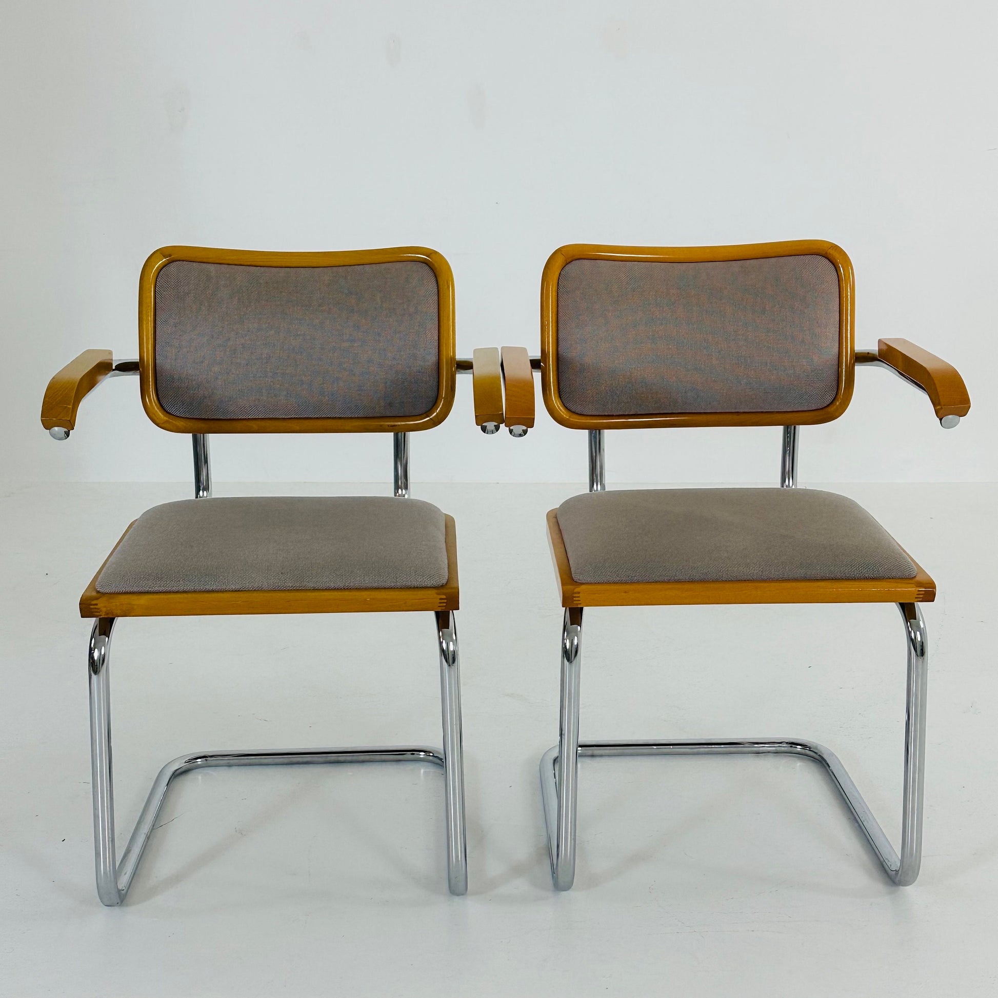 Mid century B32 Cesca armchair by Marcel Breuer upholstered , bauhaus design for Bene Italy 1980s