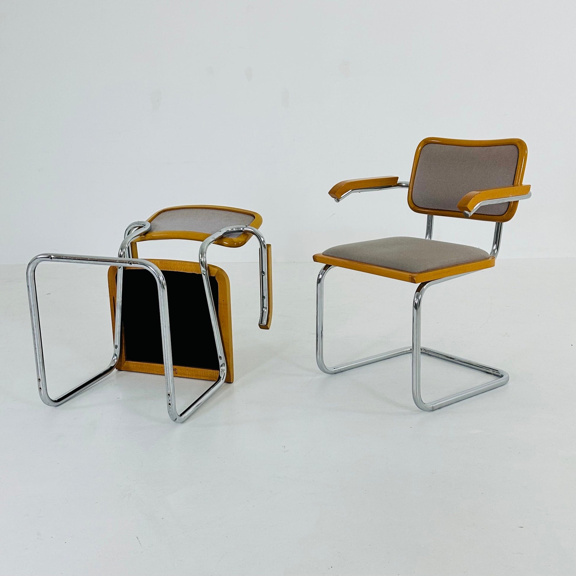 Mid century B32 Cesca armchair by Marcel Breuer upholstered , bauhaus design for Bene Italy 1980s
