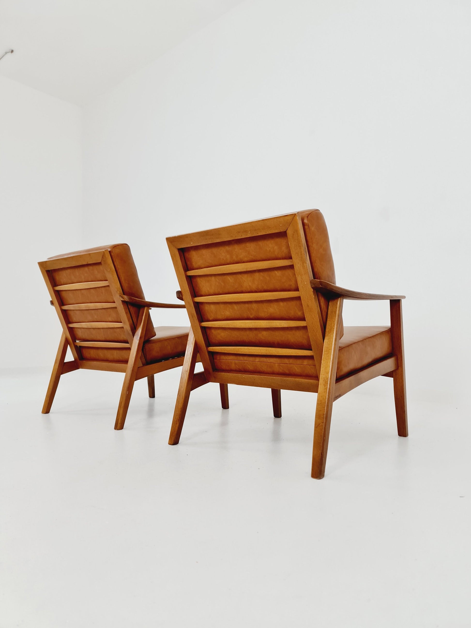 Mid-century pair of German lounge armchair, 1960s